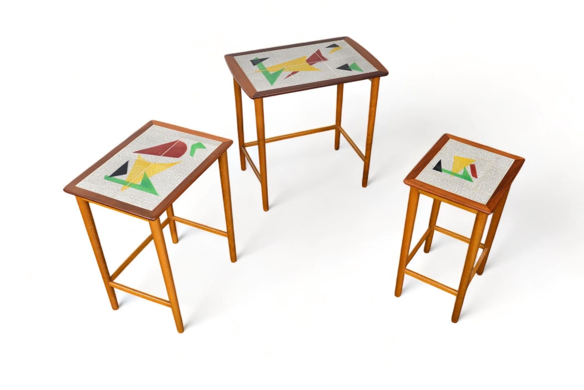 20th Century Set Of Atomic Teak Nesting Table With Tile Tops For Sale