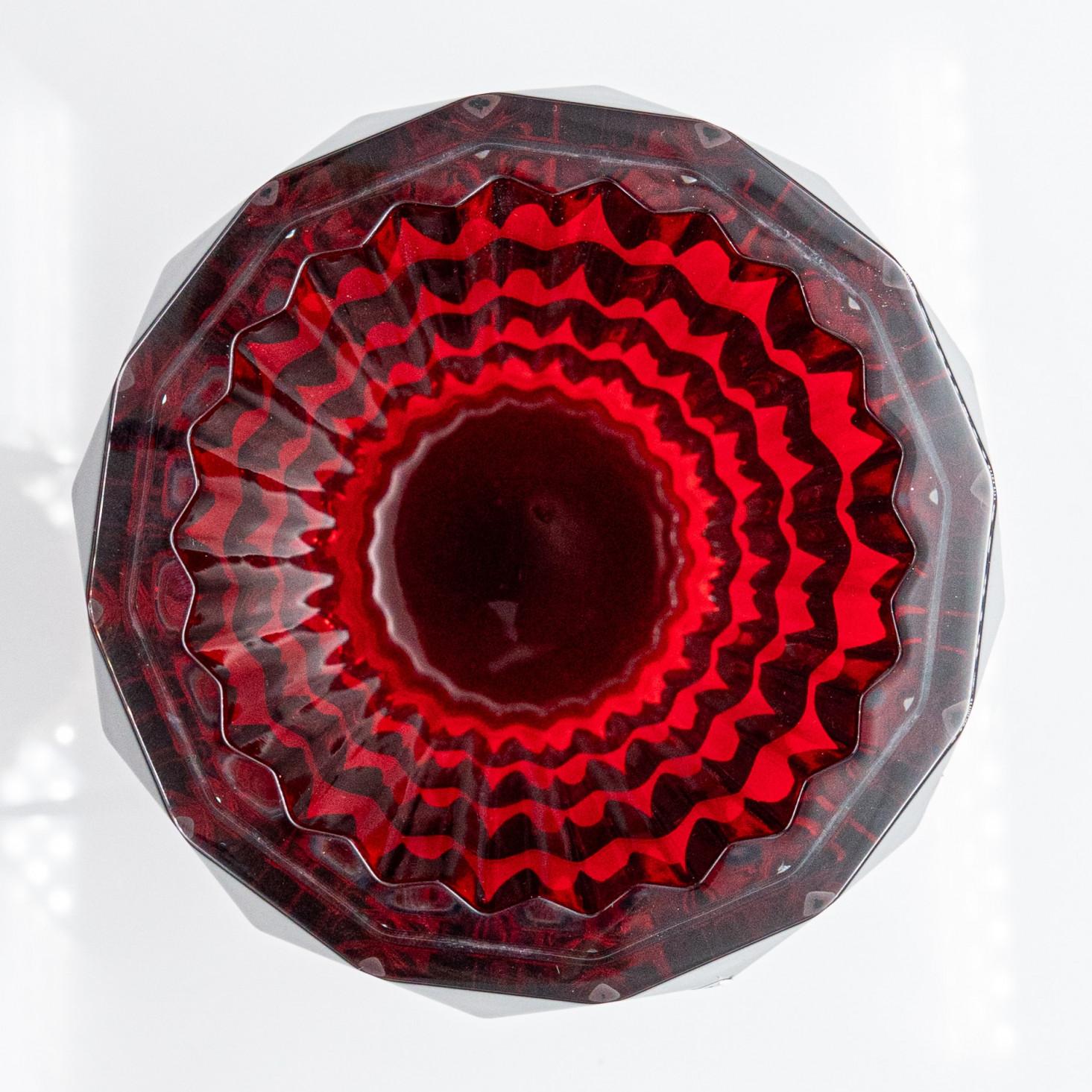 Satz von Baccarat und Sèvres Glasvasen, Kristall, Frankreich (Französisch) im Angebot