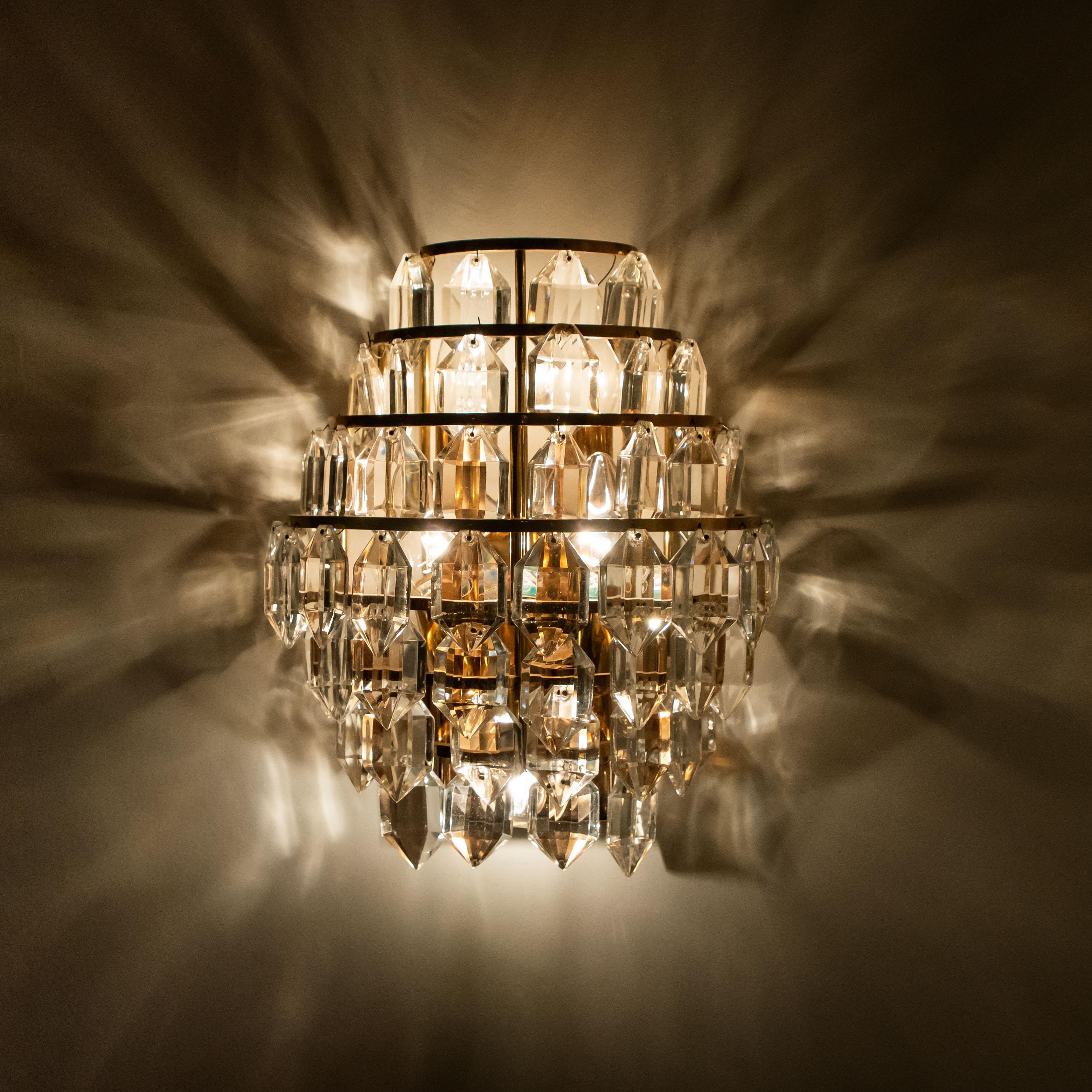 Ottone Set di lampadari e 2 applique di Bakalowits & Sohne, anni '60 in vendita