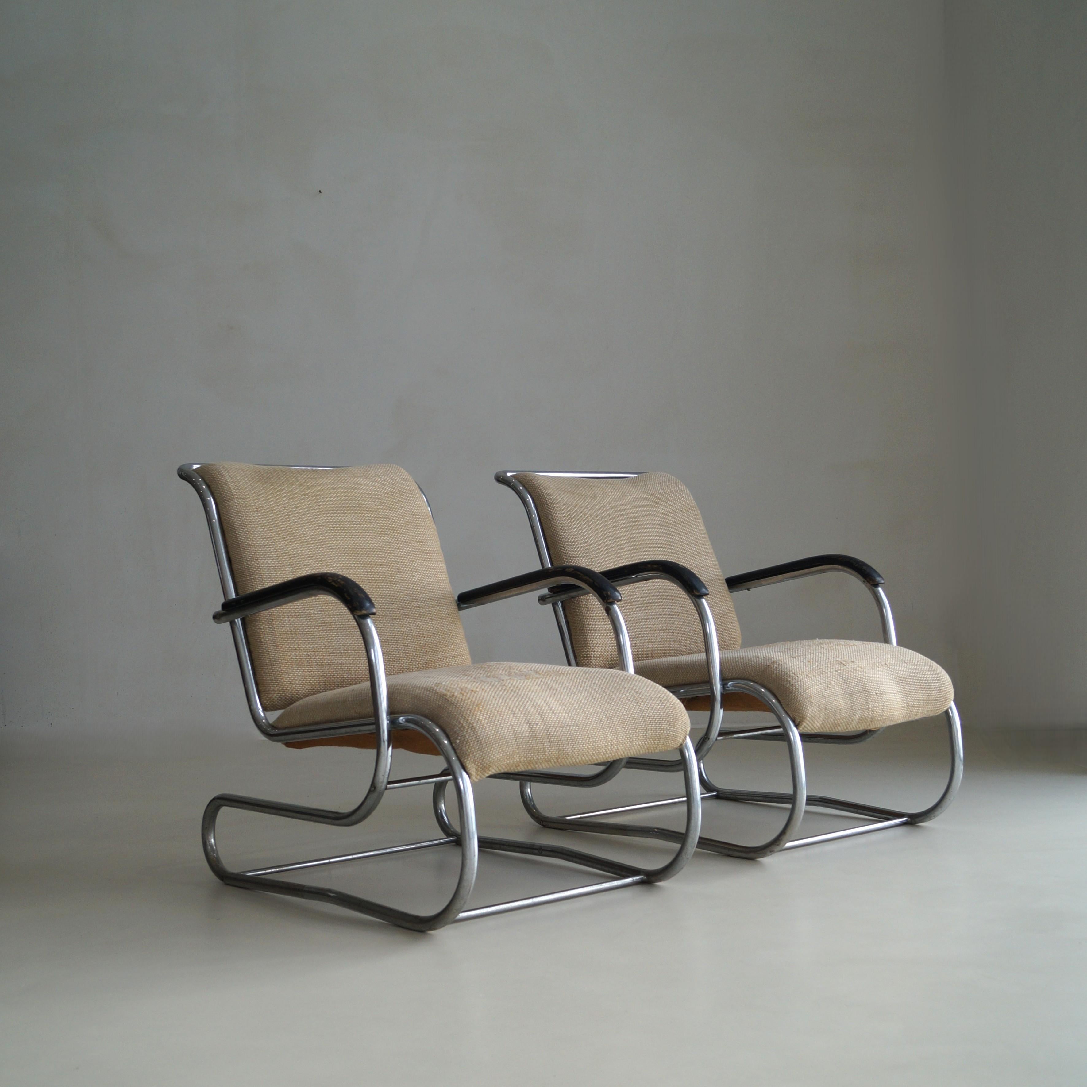 Ensemble de chaises longues No.55 en acier tubulaire du Bauhaus par Paul Schuitema pour D3, années 1930 en vente 9