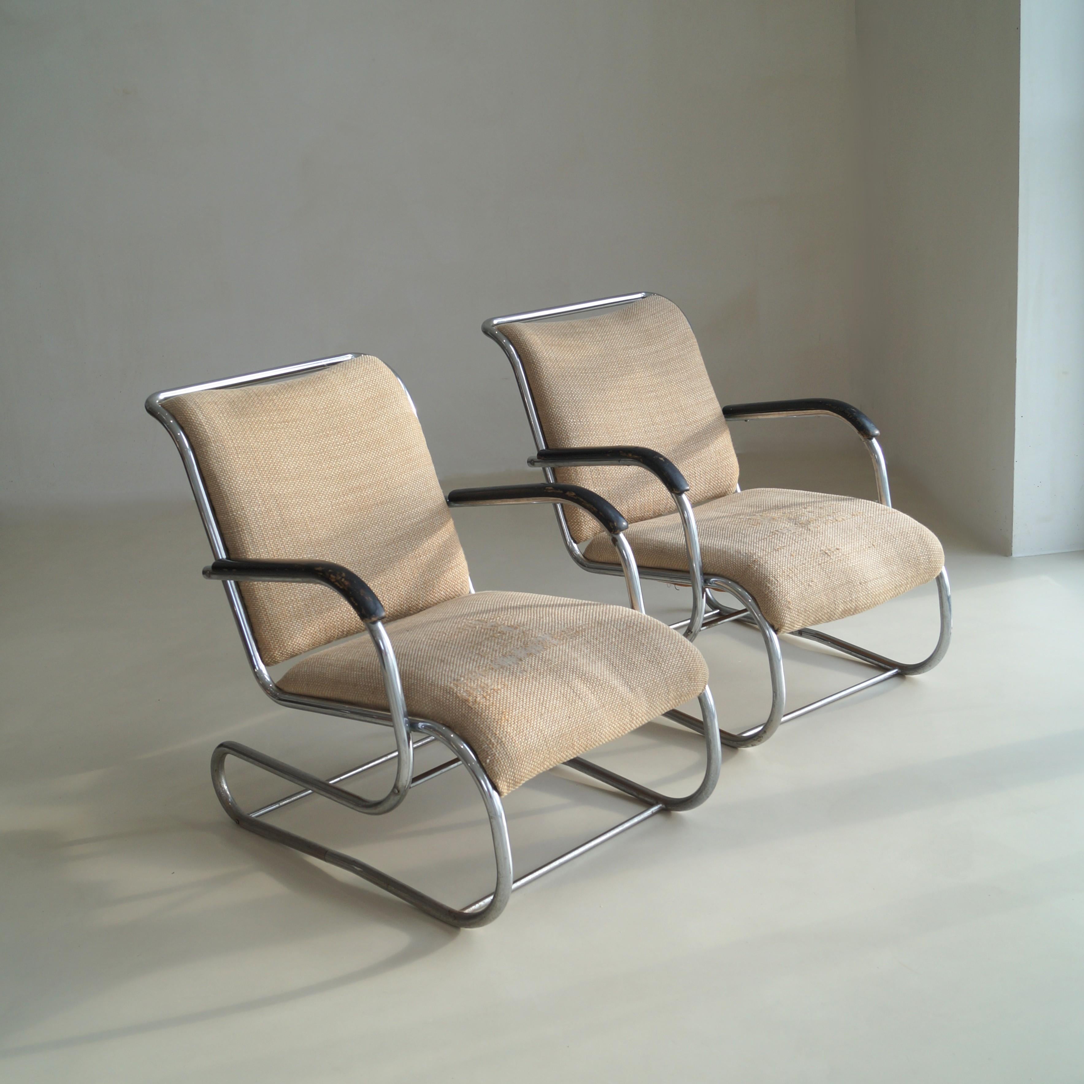 Milieu du XXe siècle Ensemble de chaises longues No.55 en acier tubulaire du Bauhaus par Paul Schuitema pour D3, années 1930 en vente