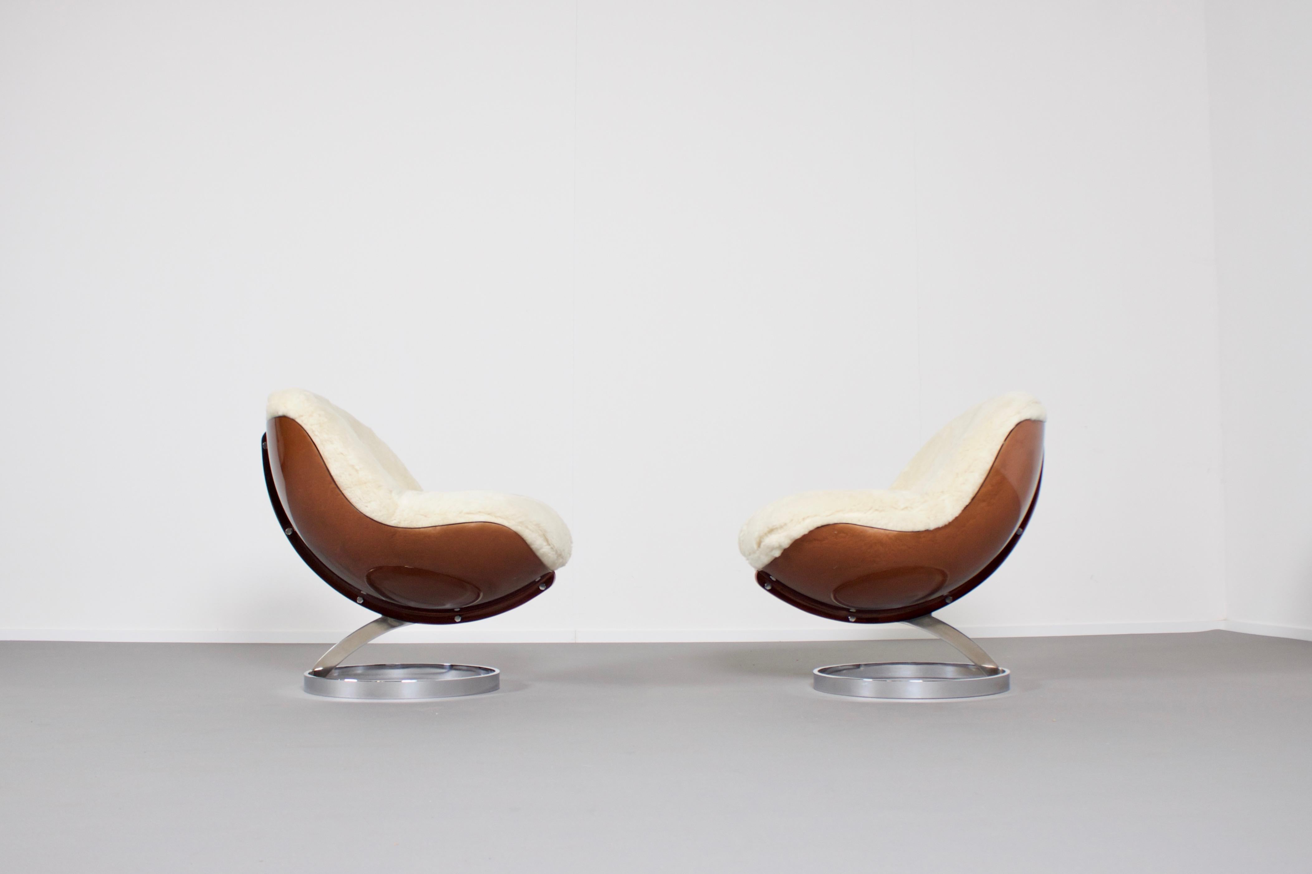 French Set of Beautiful ’Sphere’ Lounge Chairs by Boris Tabacoff for MMM, France, 1971