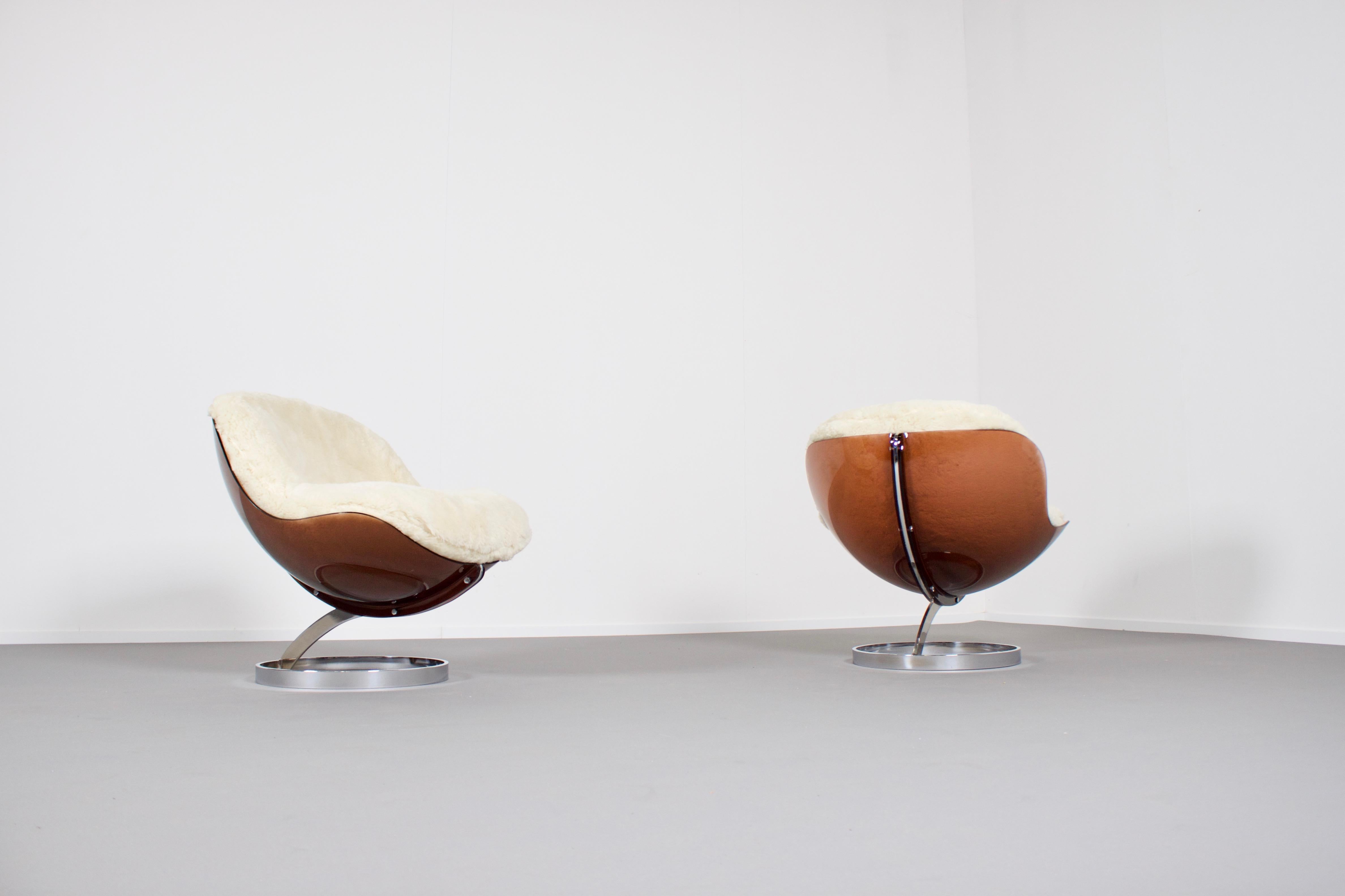 Set of Beautiful ’Sphere’ Lounge Chairs by Boris Tabacoff for MMM, France, 1971 In Excellent Condition In Echt, NL