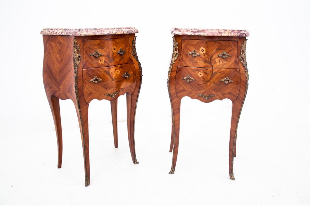 Set of bedside tables with marble tops, France, circa 1920. For Sale 4