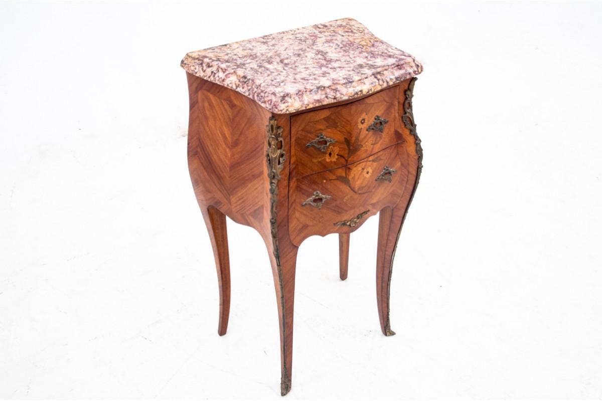 French Set of bedside tables with marble tops, France, circa 1920. For Sale