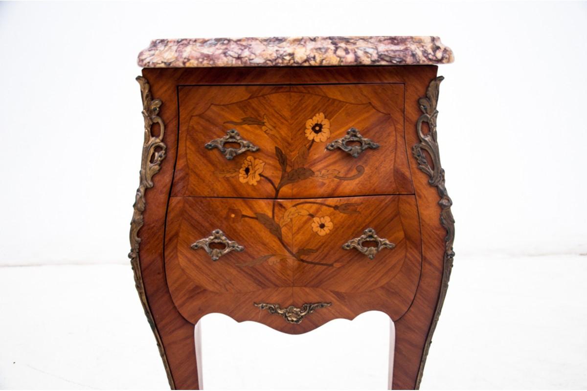 Set of bedside tables with marble tops, France, circa 1920. For Sale 1