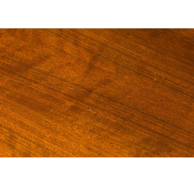 20ième siècle Ensemble de tables d'appoint Bertha Schaefor pour M. Singer & Sons en vente