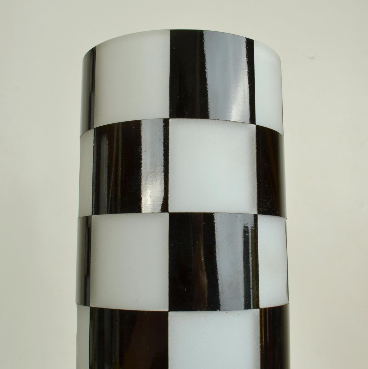 Set of Black and White Glass Vases In Excellent Condition In London, GB