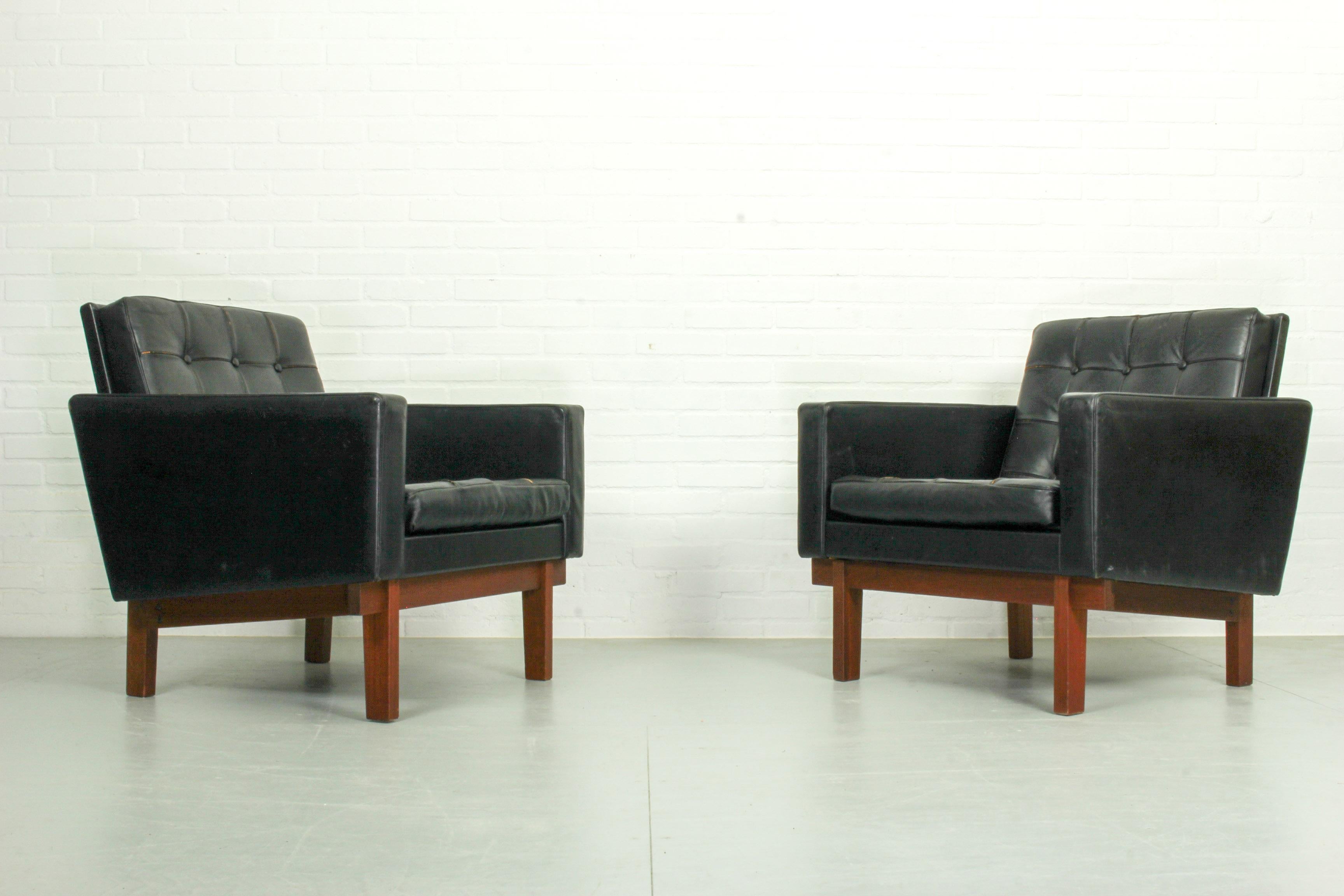 Set of Black Leather 4-Seat Sofa and 2 Lounge Chairs by Karl Erik Ekselius 10