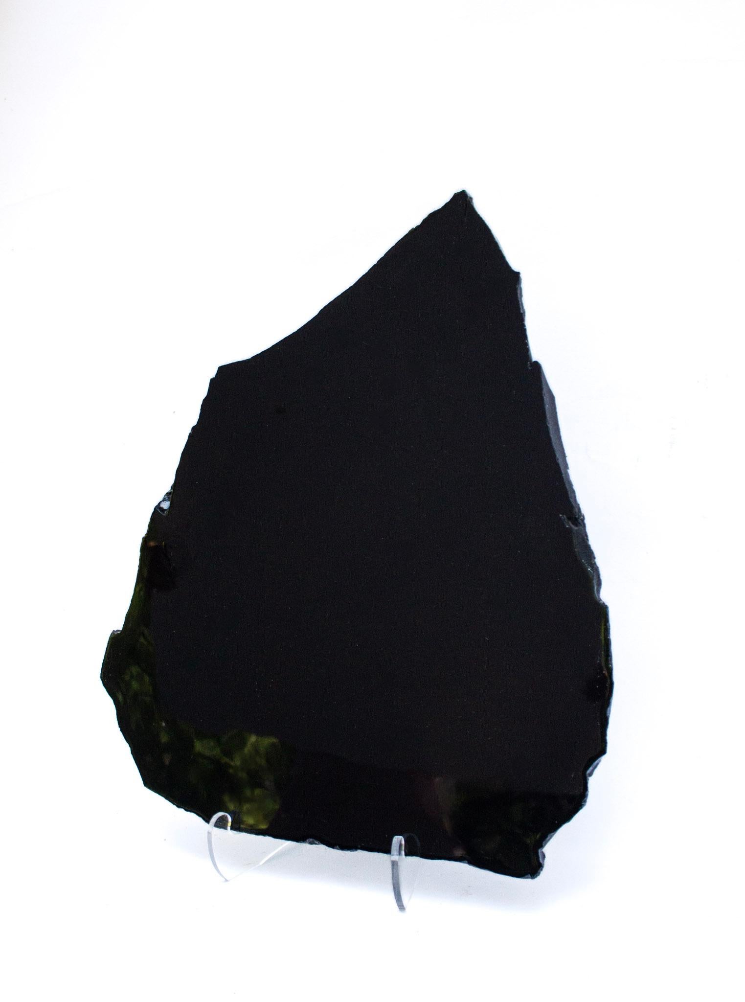 Juego de Espejo y Puntas de Obsidiana Negra con Incisiones de Formación Natural Siglo XXI y contemporáneo en venta