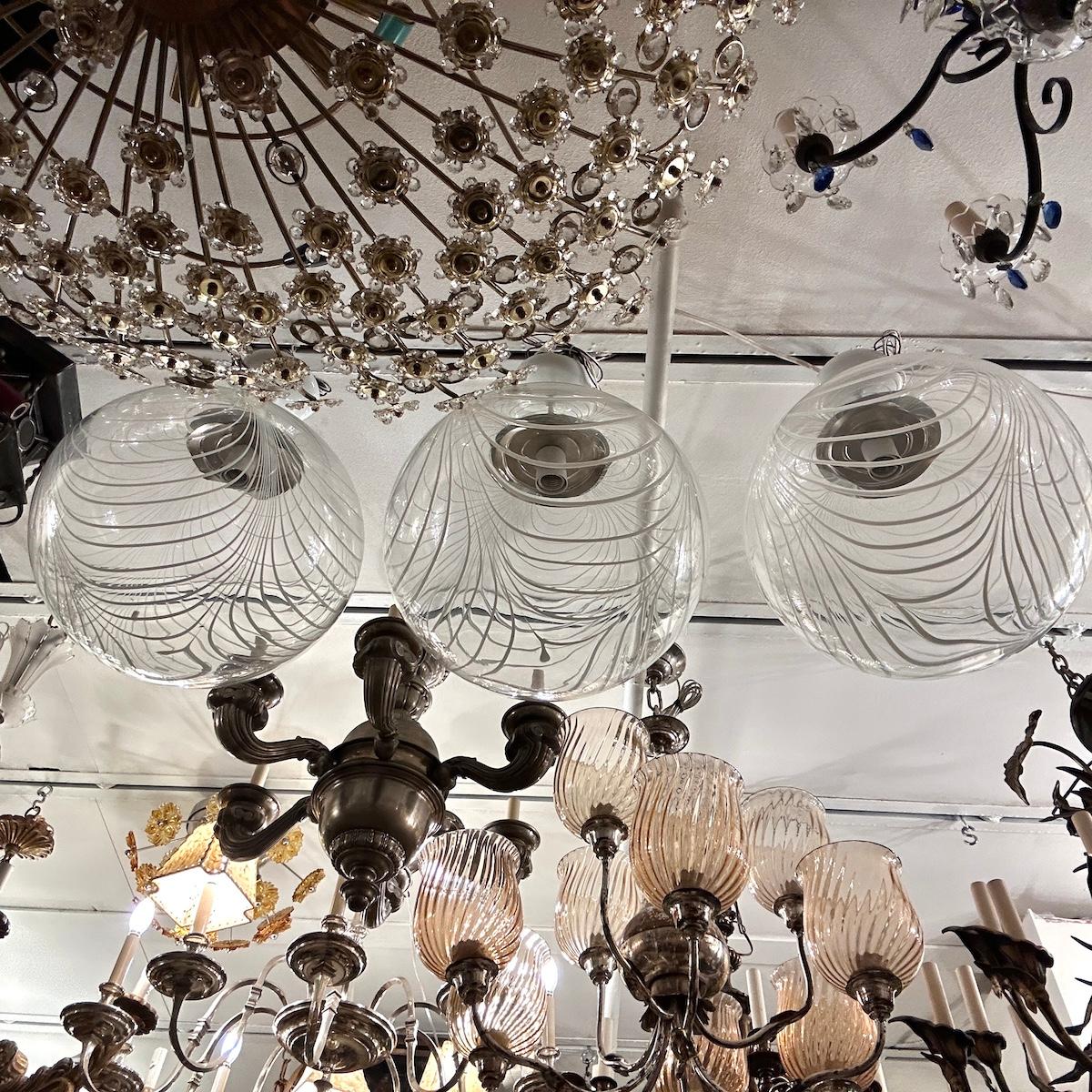 Set mundgeblasener Glaskugellaternen, einzeln verkauft im Angebot 4