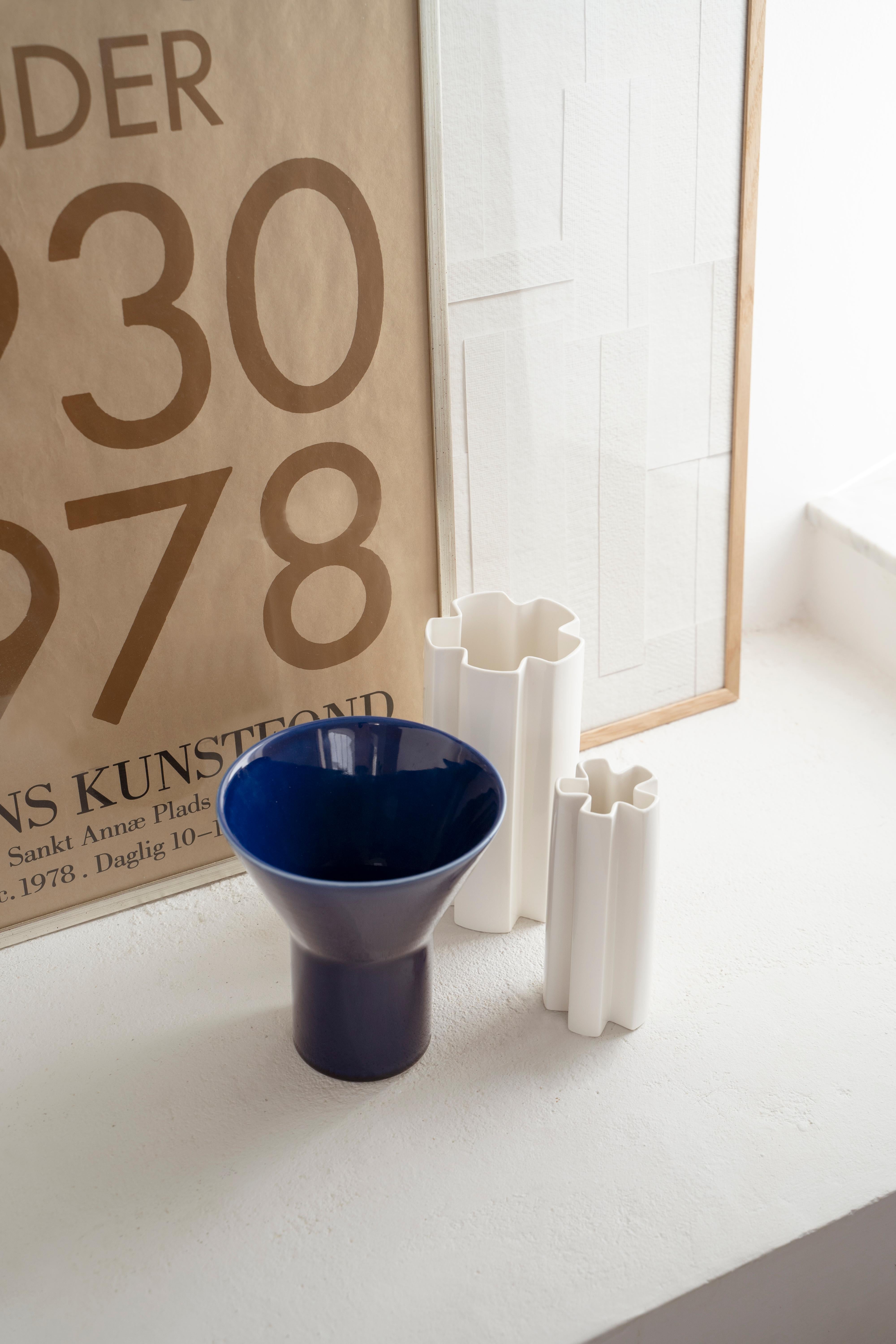 Danish Set of Blue Ceramic Large KYO Vase and White Large Kyo Vase Star by Mazo Design For Sale