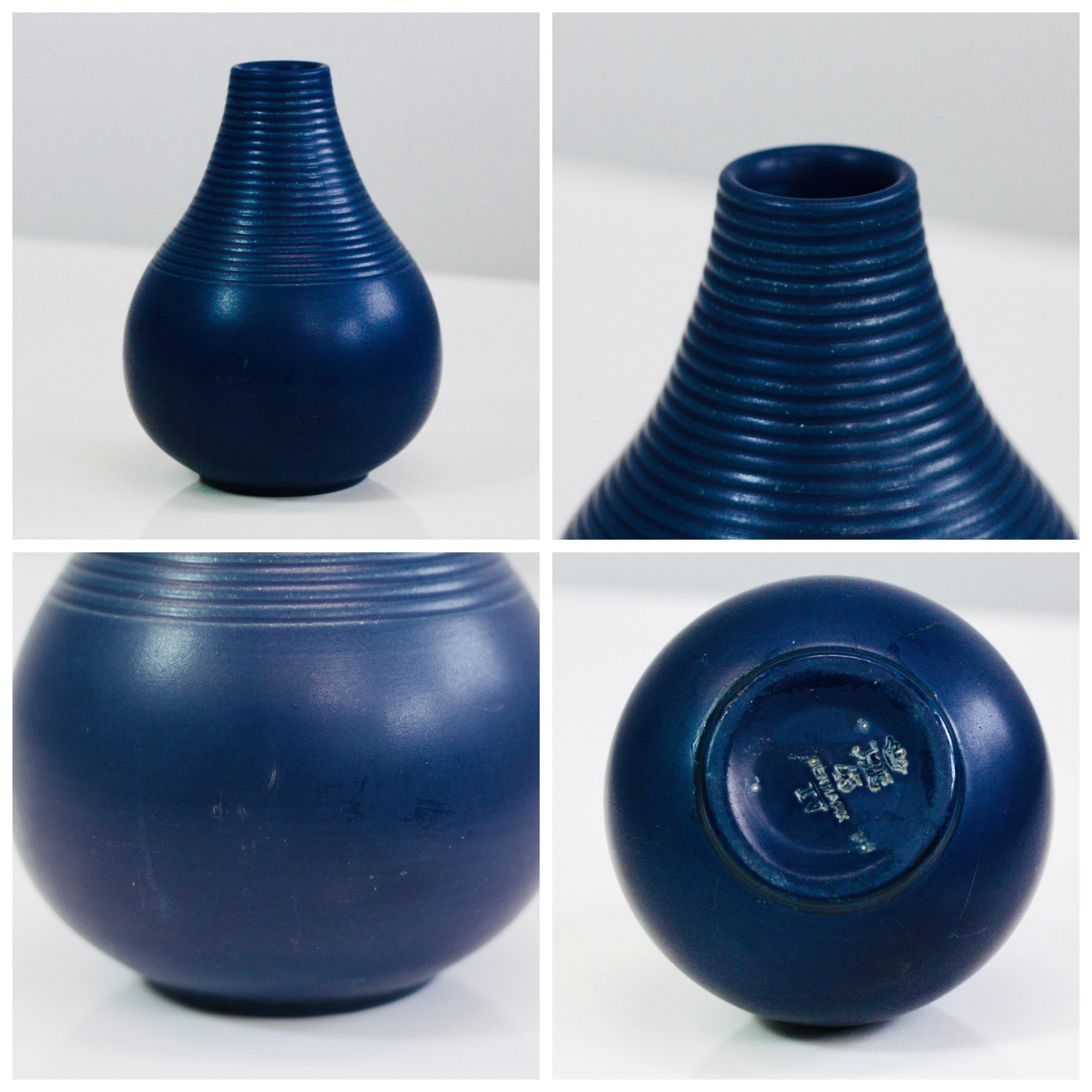 Set of blue stoneware vases by Axel Sorensen for P. Ipsens Enke, 1940s, Denmark For Sale 3