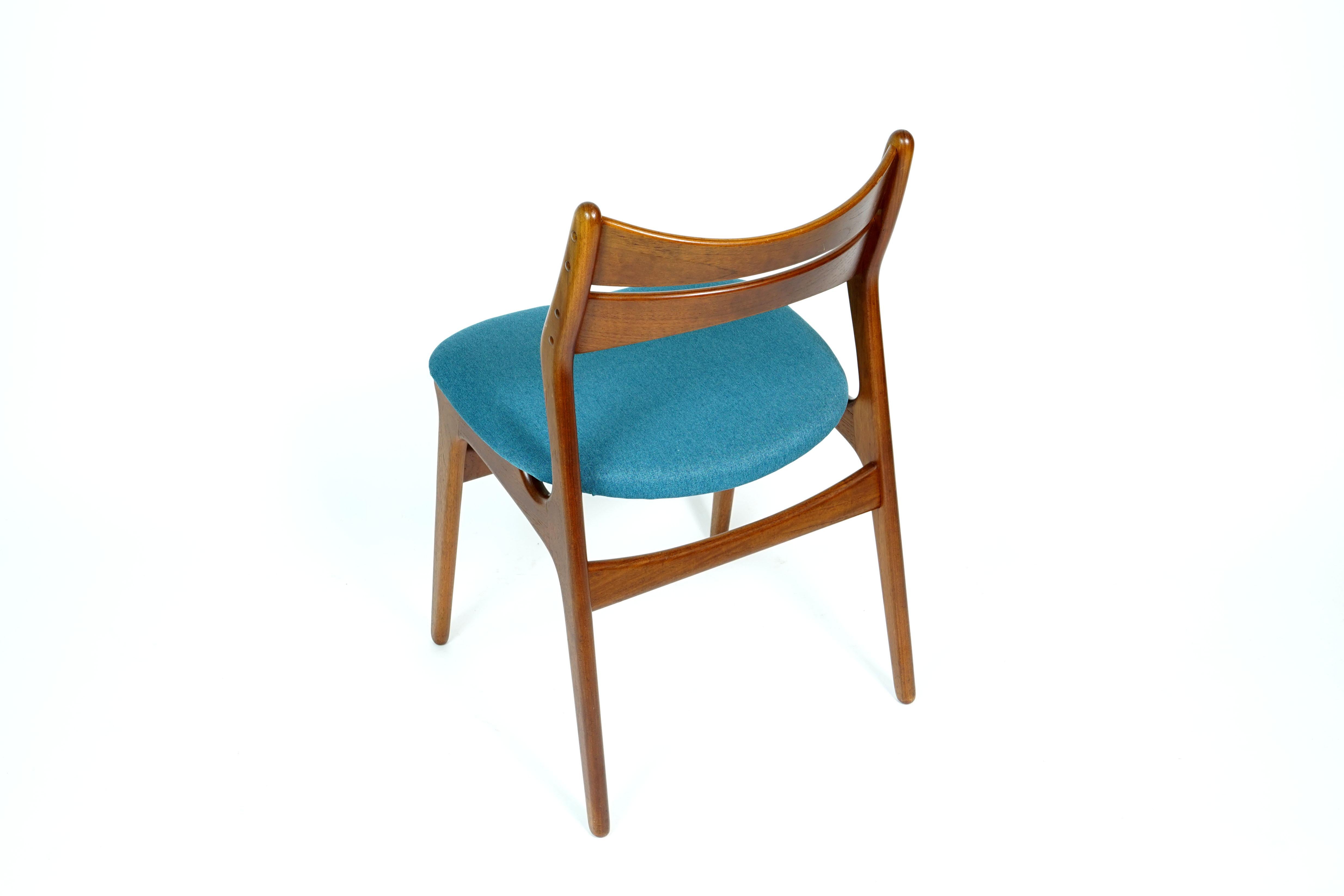 Mid-20th Century Set of Blue Teak Chairs by Erik Buch for Christiansen For Sale