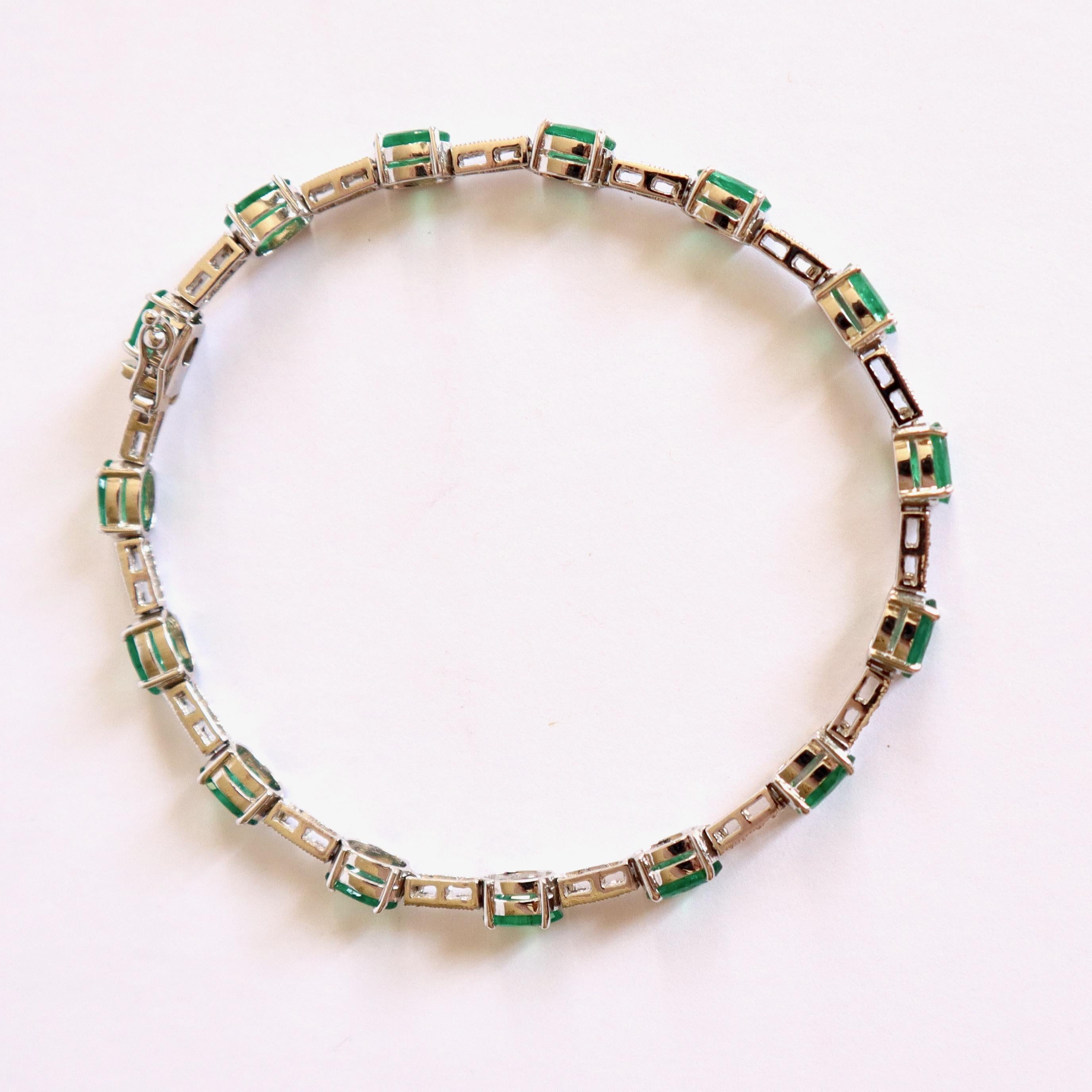 Conjunto de Pulseras en Oro Blanco de 18k, Rubíes 10,04 kt Esmeraldas 7,5 kt Diamantes en venta 10