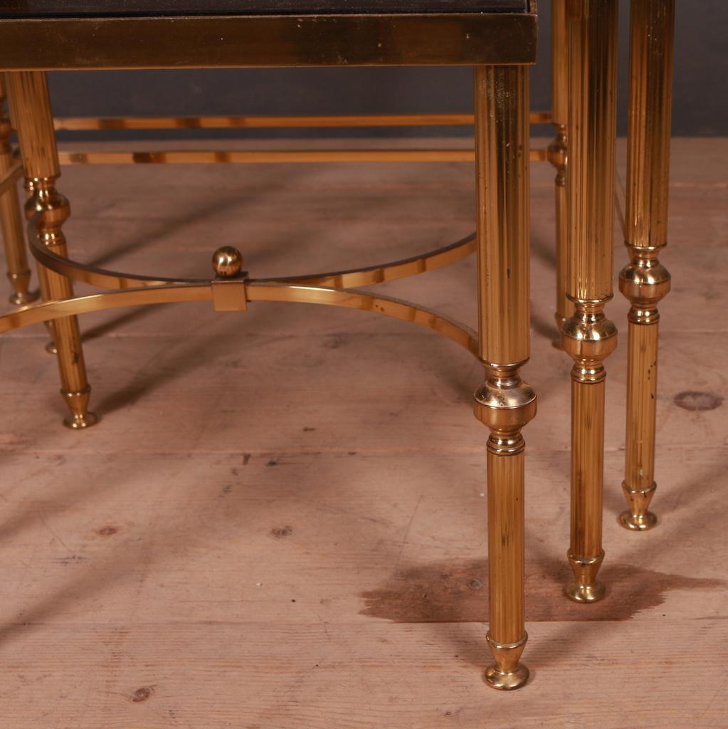Set of Brass and Glass Tables In Good Condition For Sale In Leamington Spa, Warwickshire