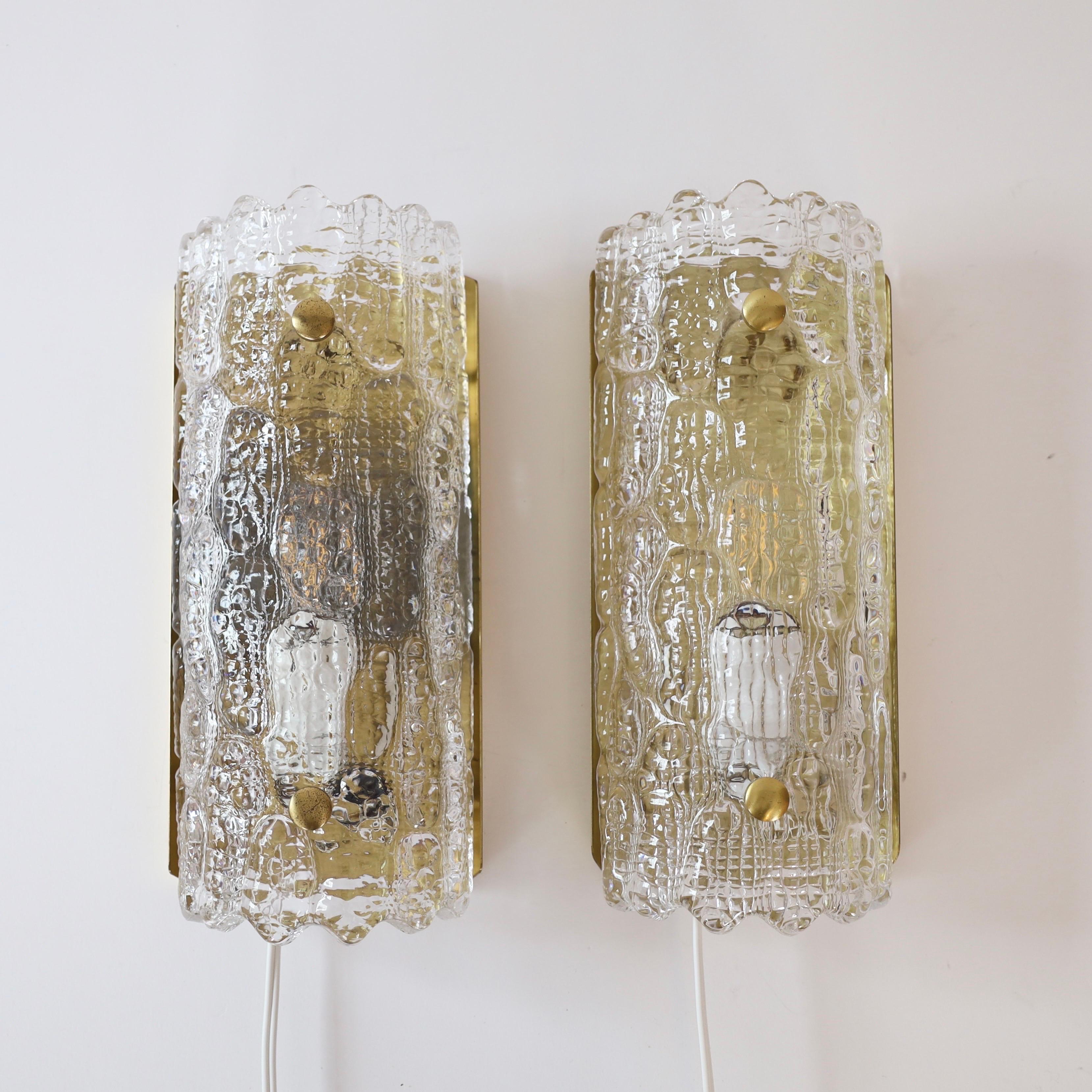 Set di lampade in ottone di Carl Fagerlund per Lyfa, anni '60, Danimarca in vendita 2