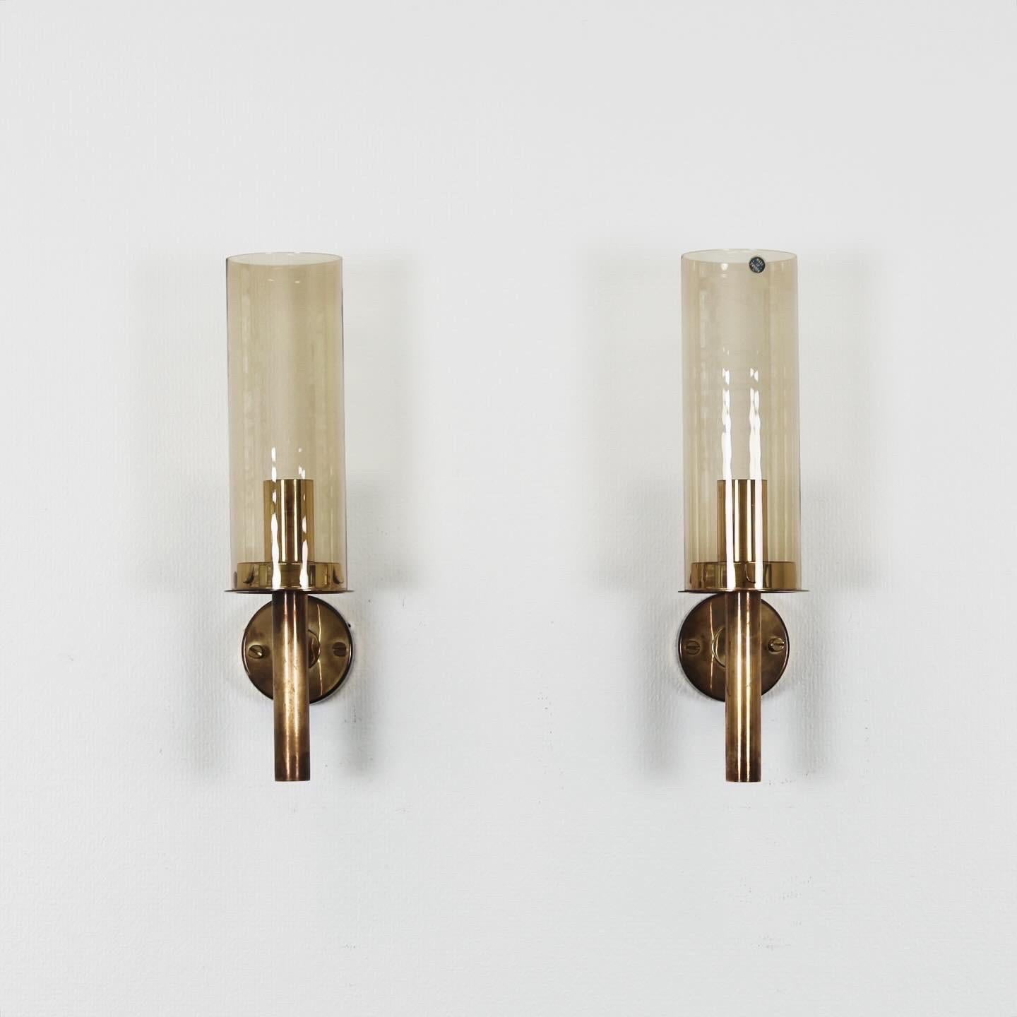Suédois Ensemble d'appliques en laiton de Hans-Agne Jakobsson, années 1960, Suède en vente