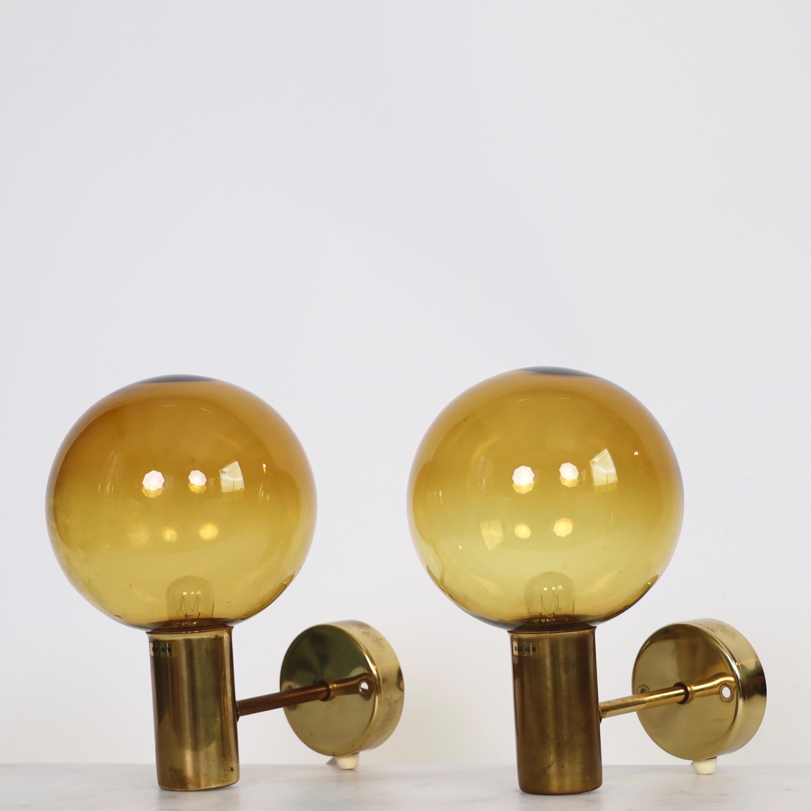 Laiton Ensemble d'appliques en laiton de Hans-Agne Jakobsson, années 1960, Suède en vente