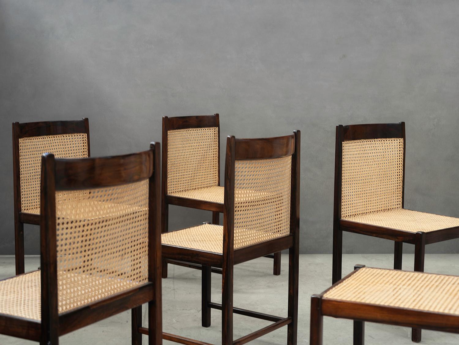 Set of Brazilian Rosewood and Straw Dining Chairs. Brazilian Midcentury Design For Sale 10
