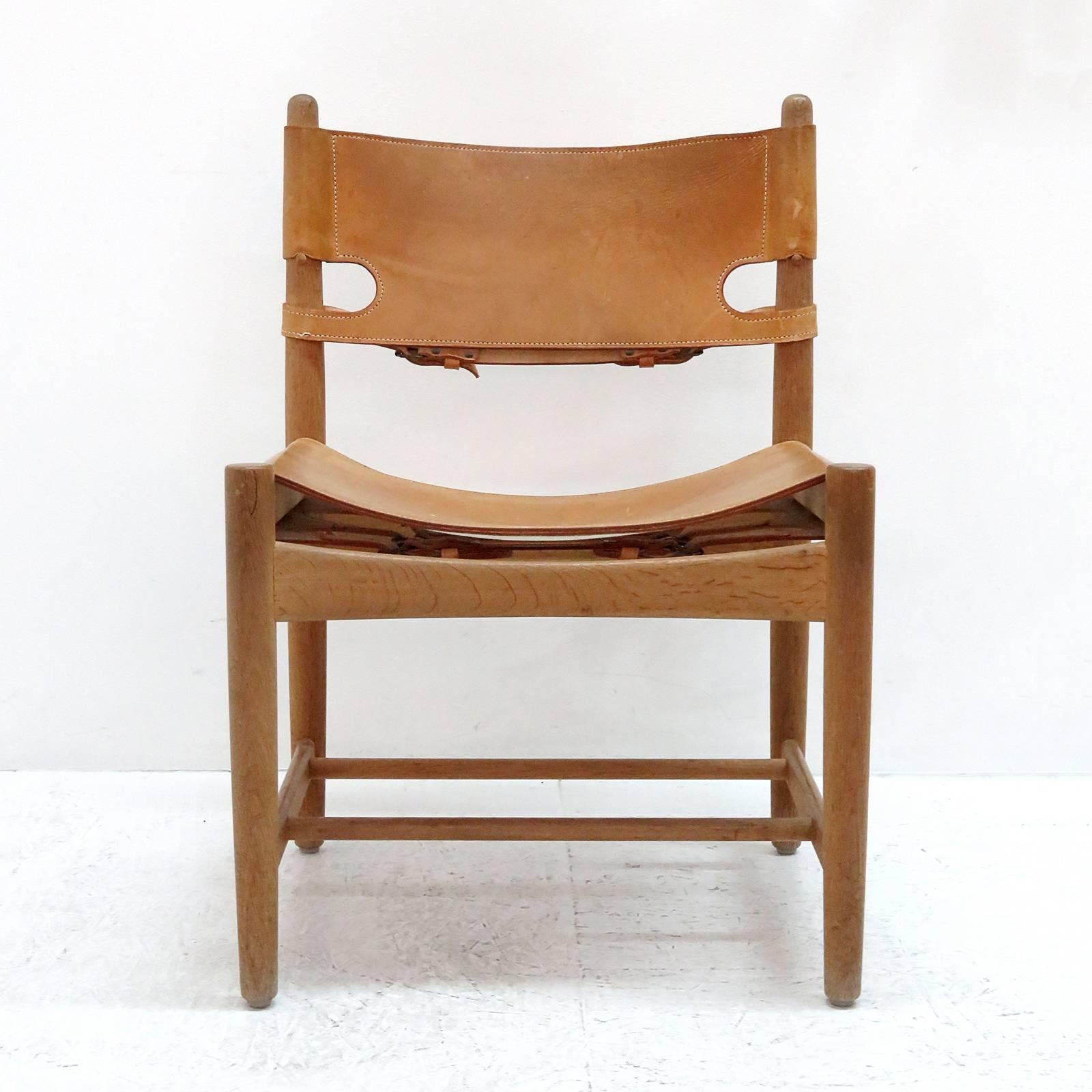 Wonderful set of six Børge Mogensen 'Hunting' chairs, model no. 3237 for Fredericia Furniture, with saddle leather on oak frames, great patina.