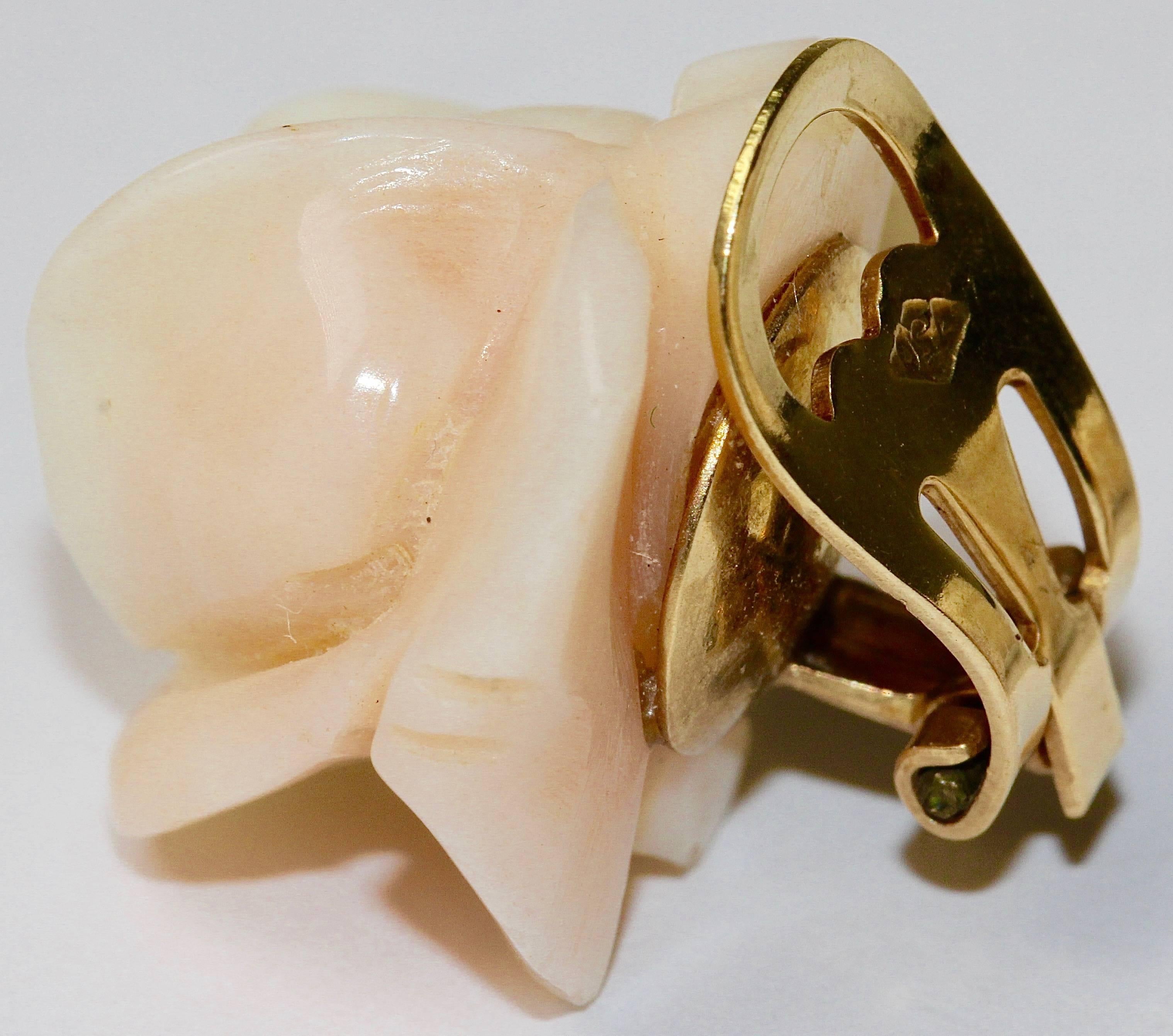 Set aus breitem sechsreihigem Korallen-Goldarmband und passenden Ohrringen 'Ear Clips' im Angebot 6