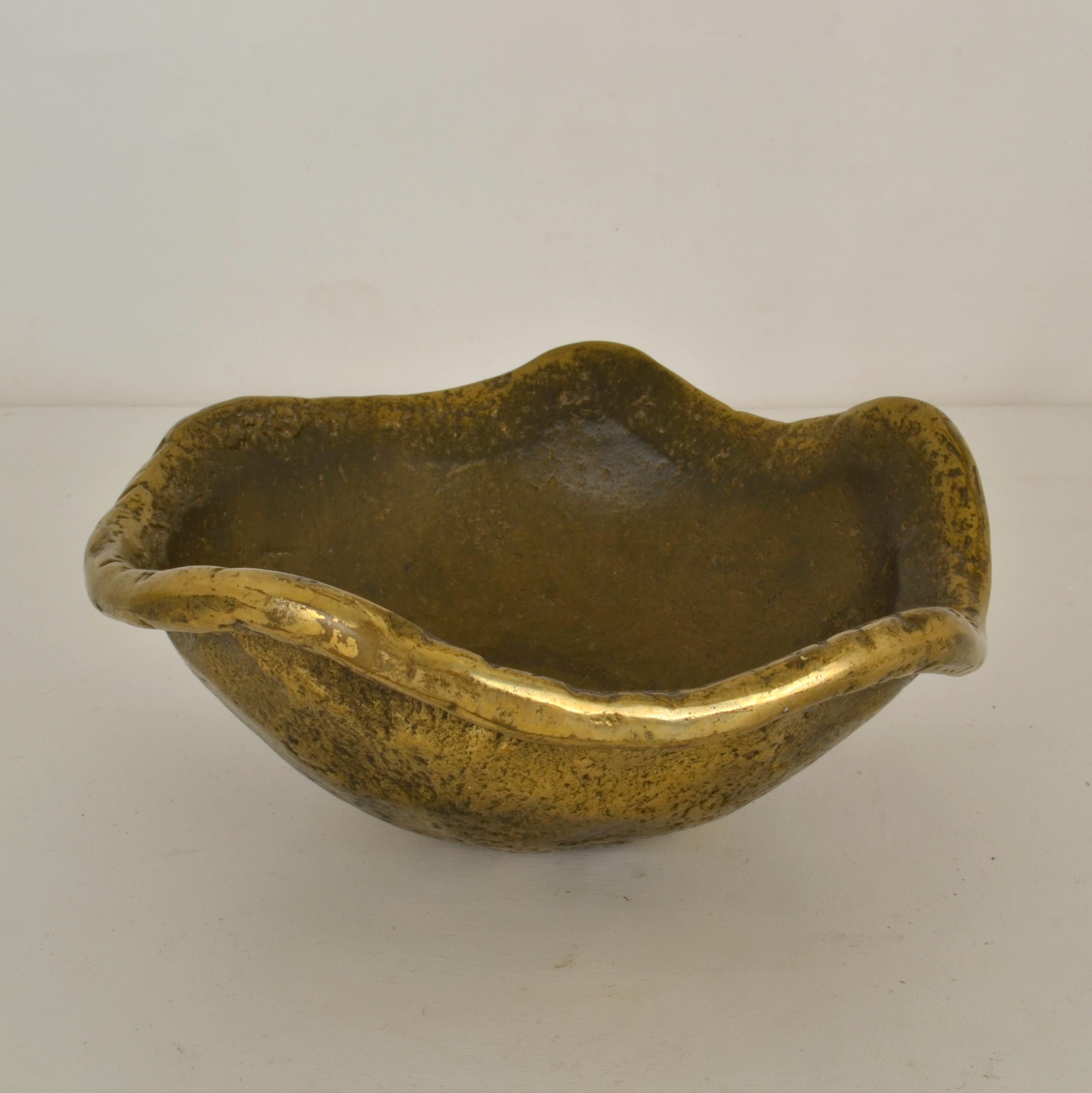 Late 20th Century Set of Bronze Decorative Bowls