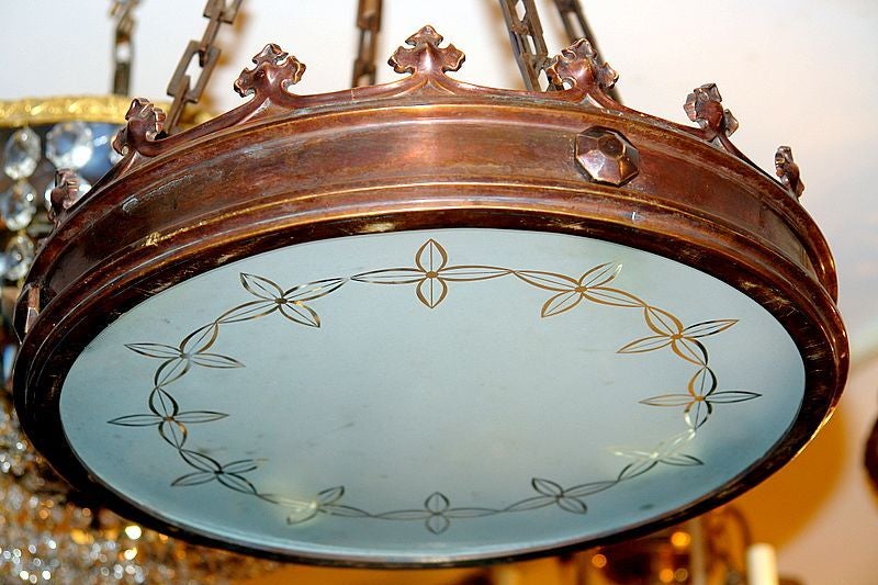 Vier italienische Leuchten aus patinierter Bronze und geätztem Glas aus der Zeit um 1920 mit vier Innenleuchten. Einzelverkauf.

Abmessungen:
Durchmesser: 16