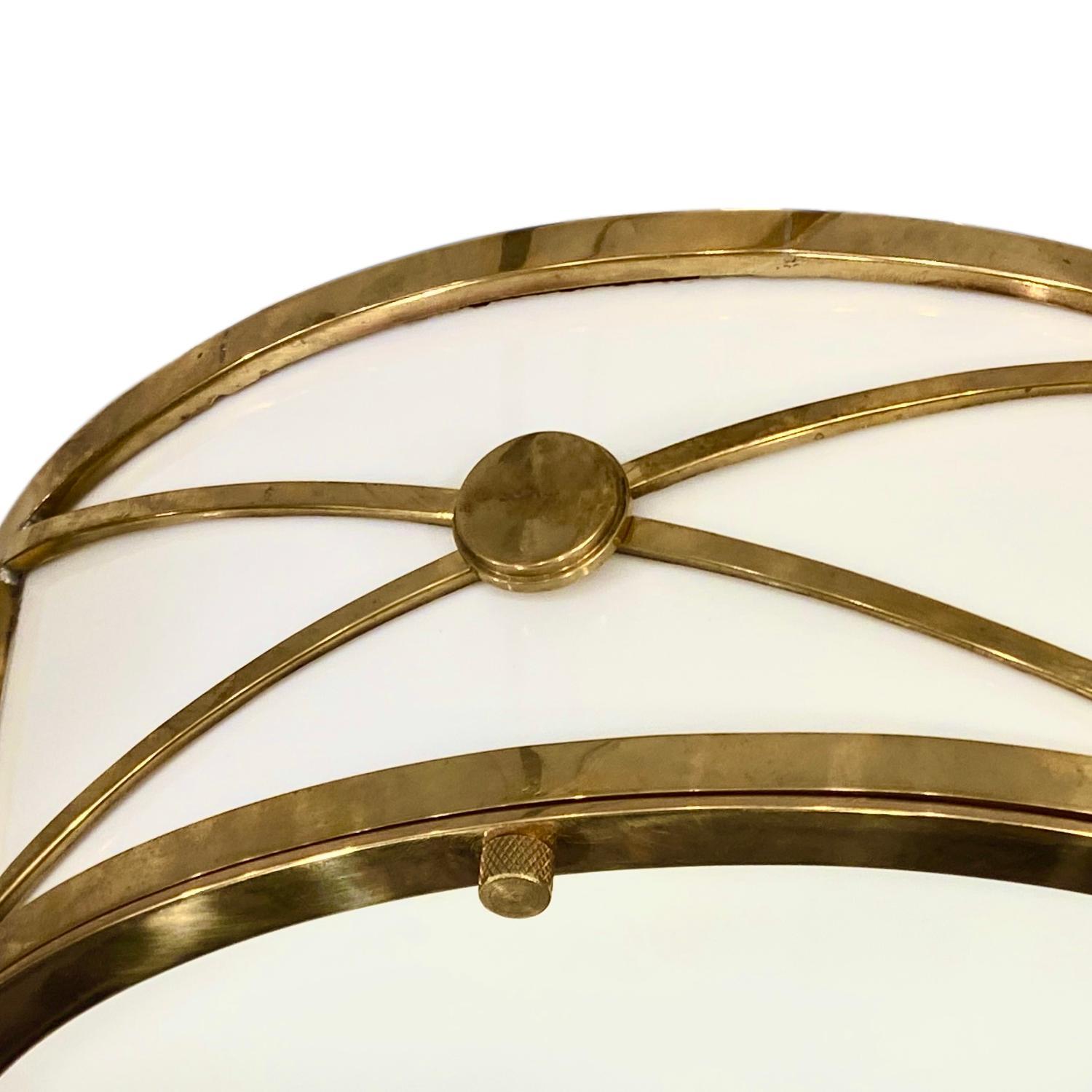 Européen Ensemble de supports en bronze et verre dépoli, vendus individuellement en vente