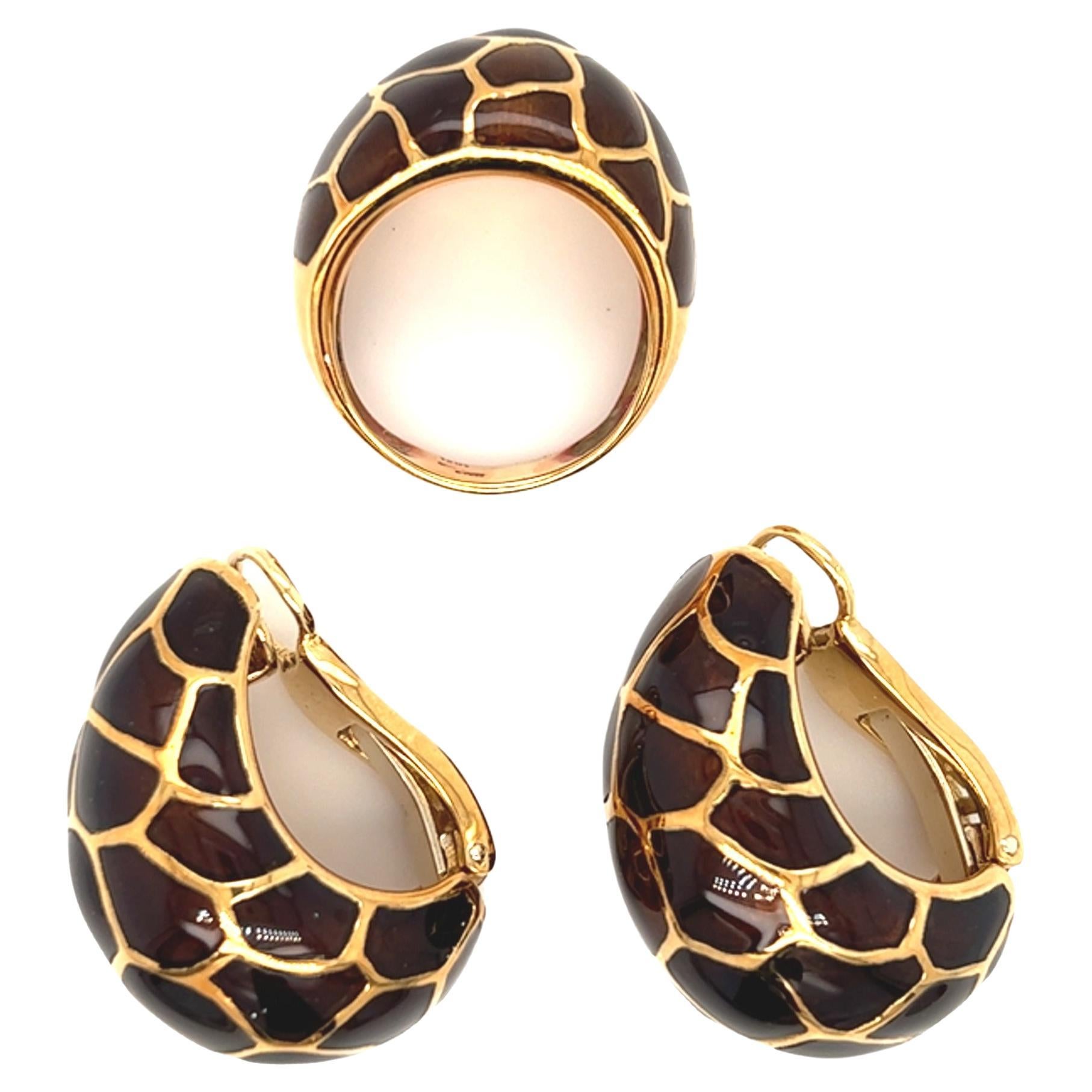 Set of Brown Enamel 18K Yellow Gold Ring and Earrings For Sale