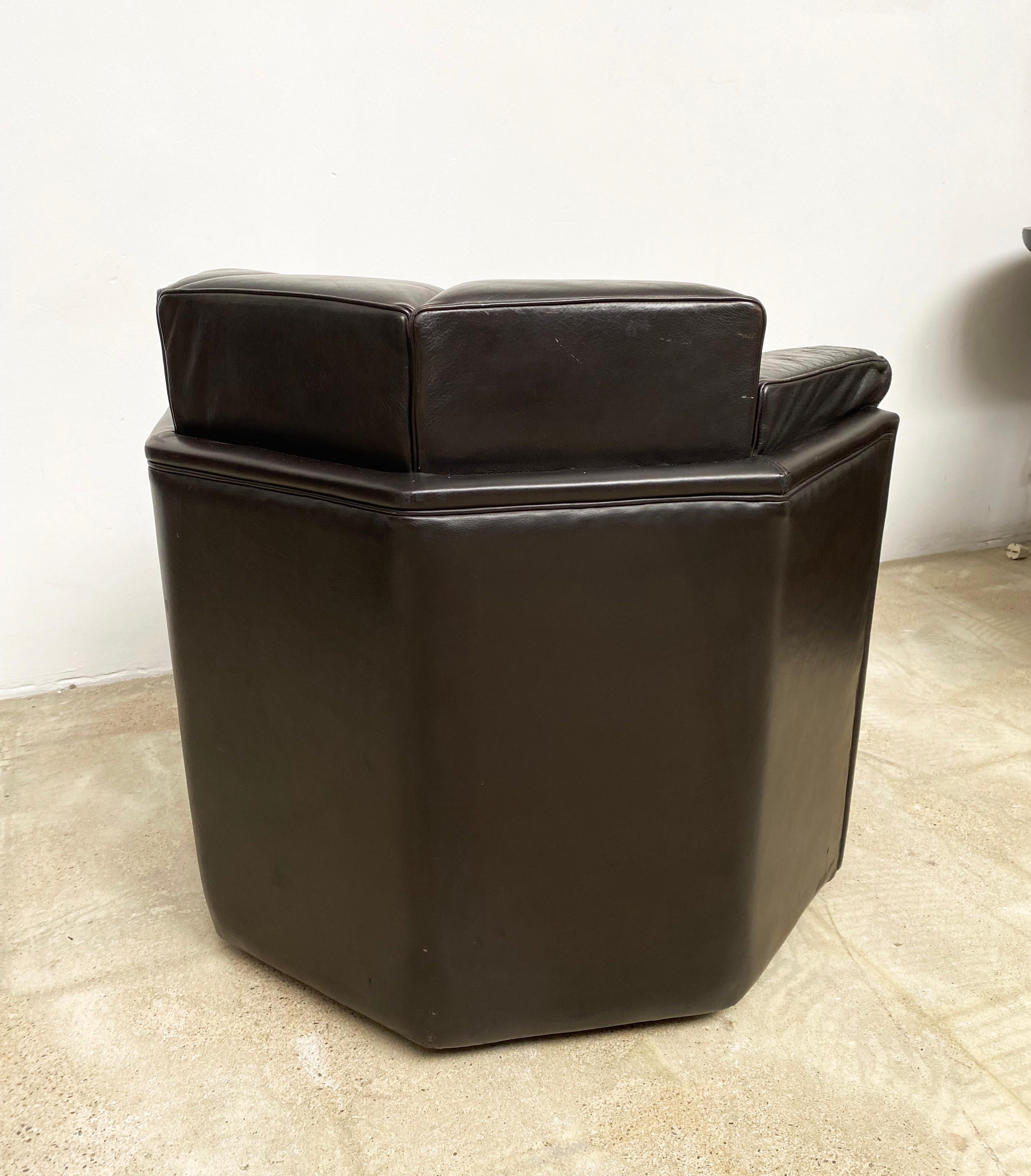 Mid-Century Modern Set of Brown Leather Octagonal Club Chairs, 1970s For Sale