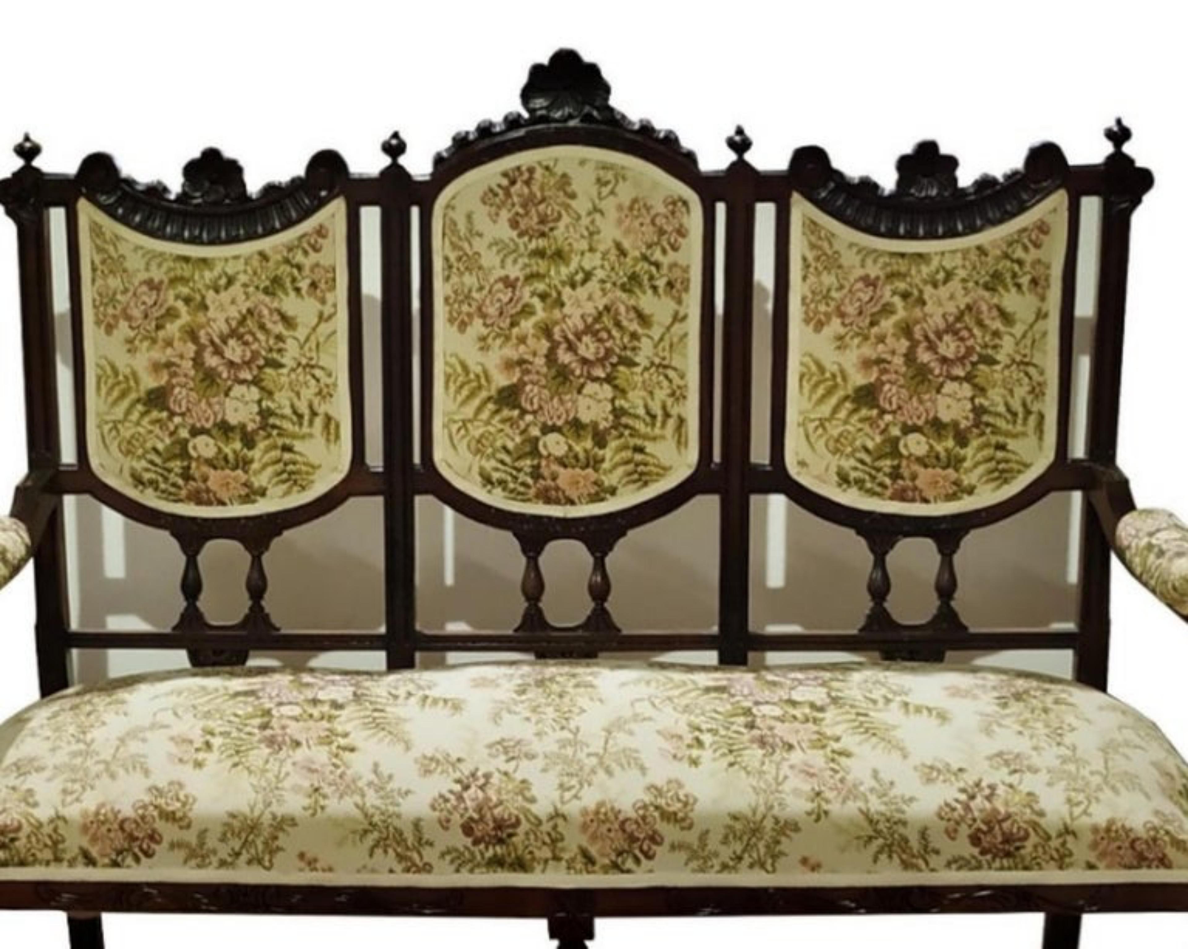 Walnut Set of Canape and Two Armchairs Portuguese 19th Century For Sale