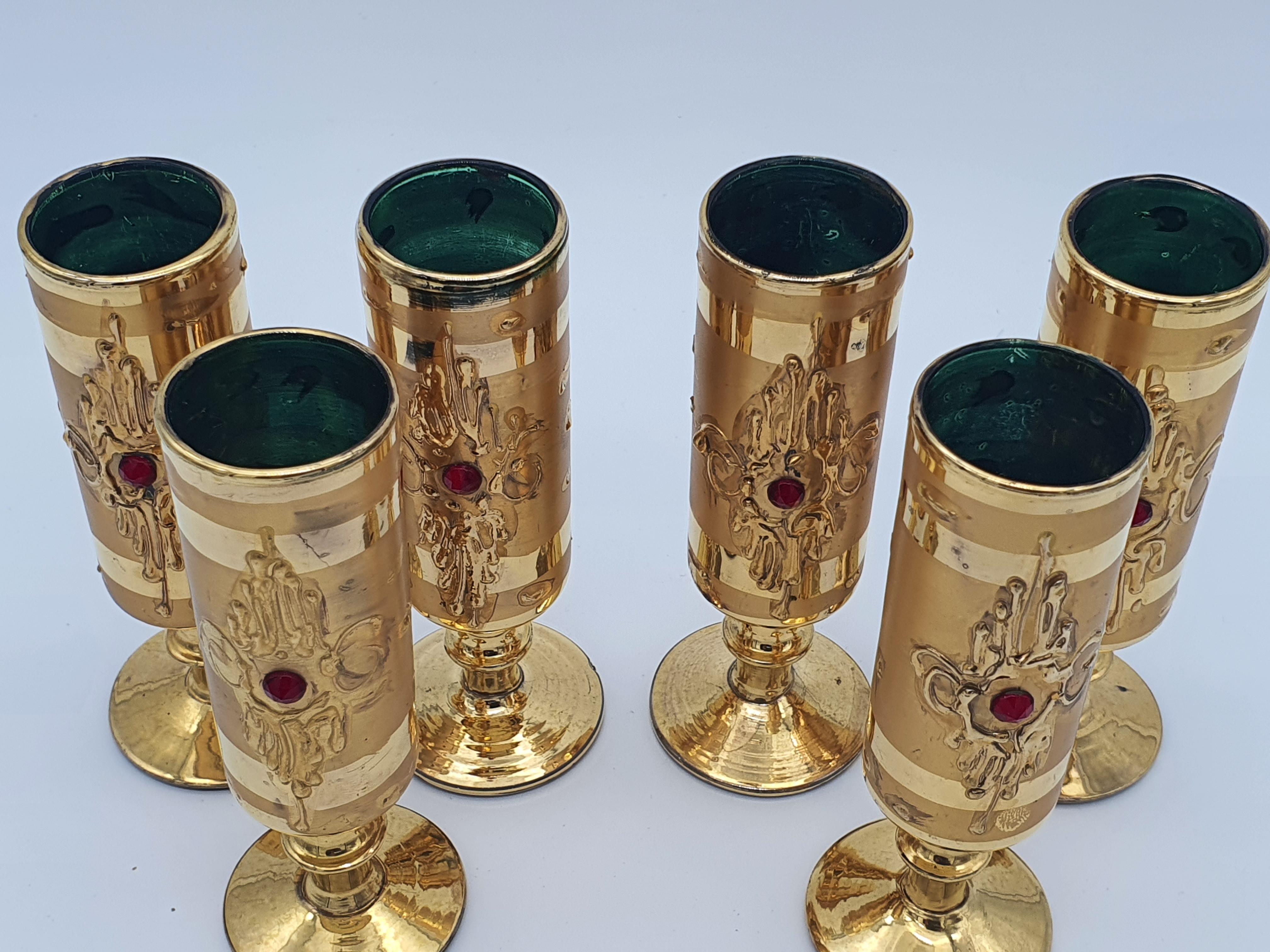 Set of Carafe and 11 Glasses from the 1950s in Gold Coated Glass 10