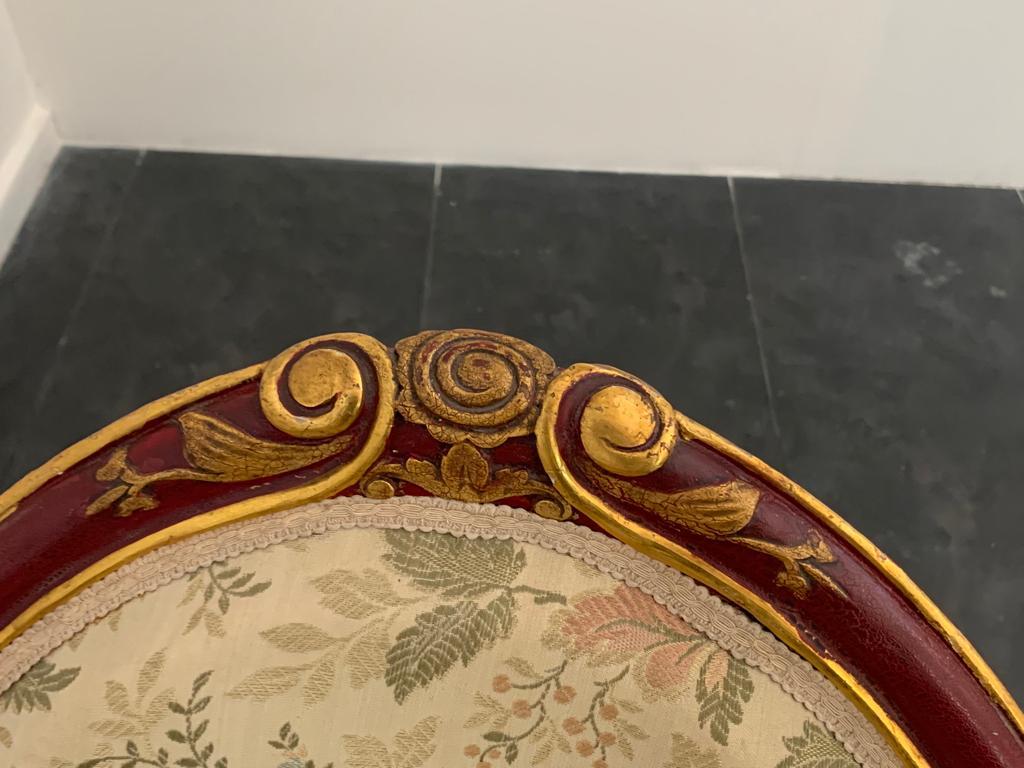 Début du 20ème siècle Ensemble de fauteuils laqués rouge cardinal en vente