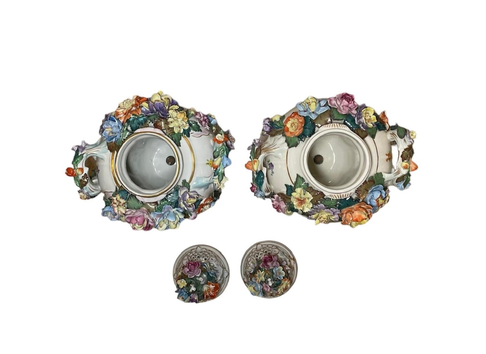 Set di urne e centrotavola in porcellana di Carl Thieme Potschappel in vendita 3