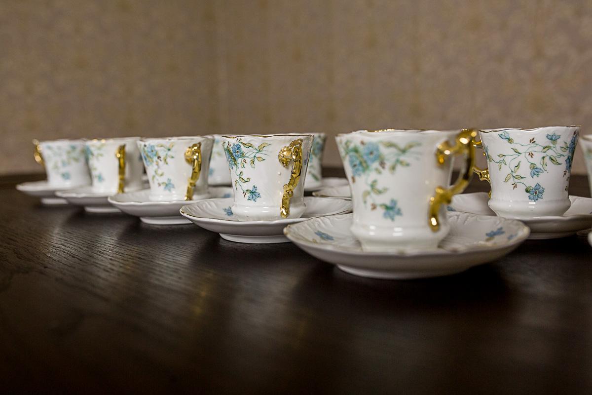 We present you 12 cups and 11 saucers from the manufactory of Carl Tielsch (C. T.).
The signature indicates the items were made between 1870 and 1900.

Presented items are in very good condition. There are visible only slight abrasions and