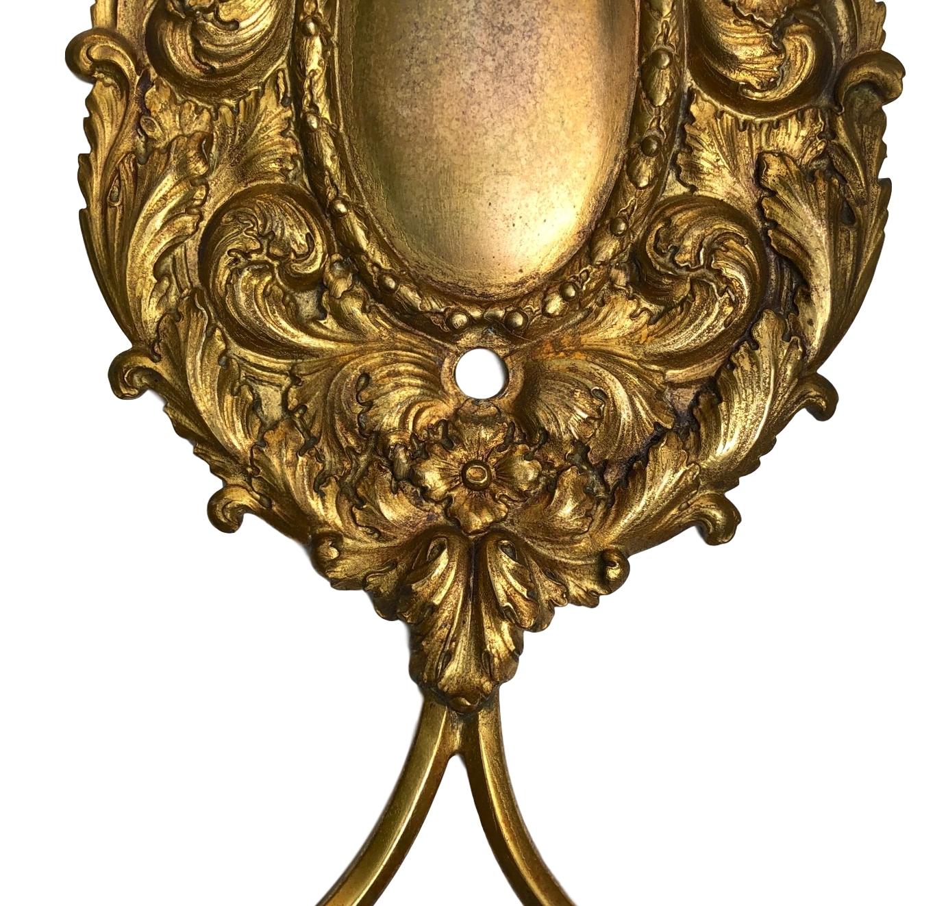 Satz Caldwell-Leuchter aus Gussbronze:: paarweise verkauft (Bronze) im Angebot