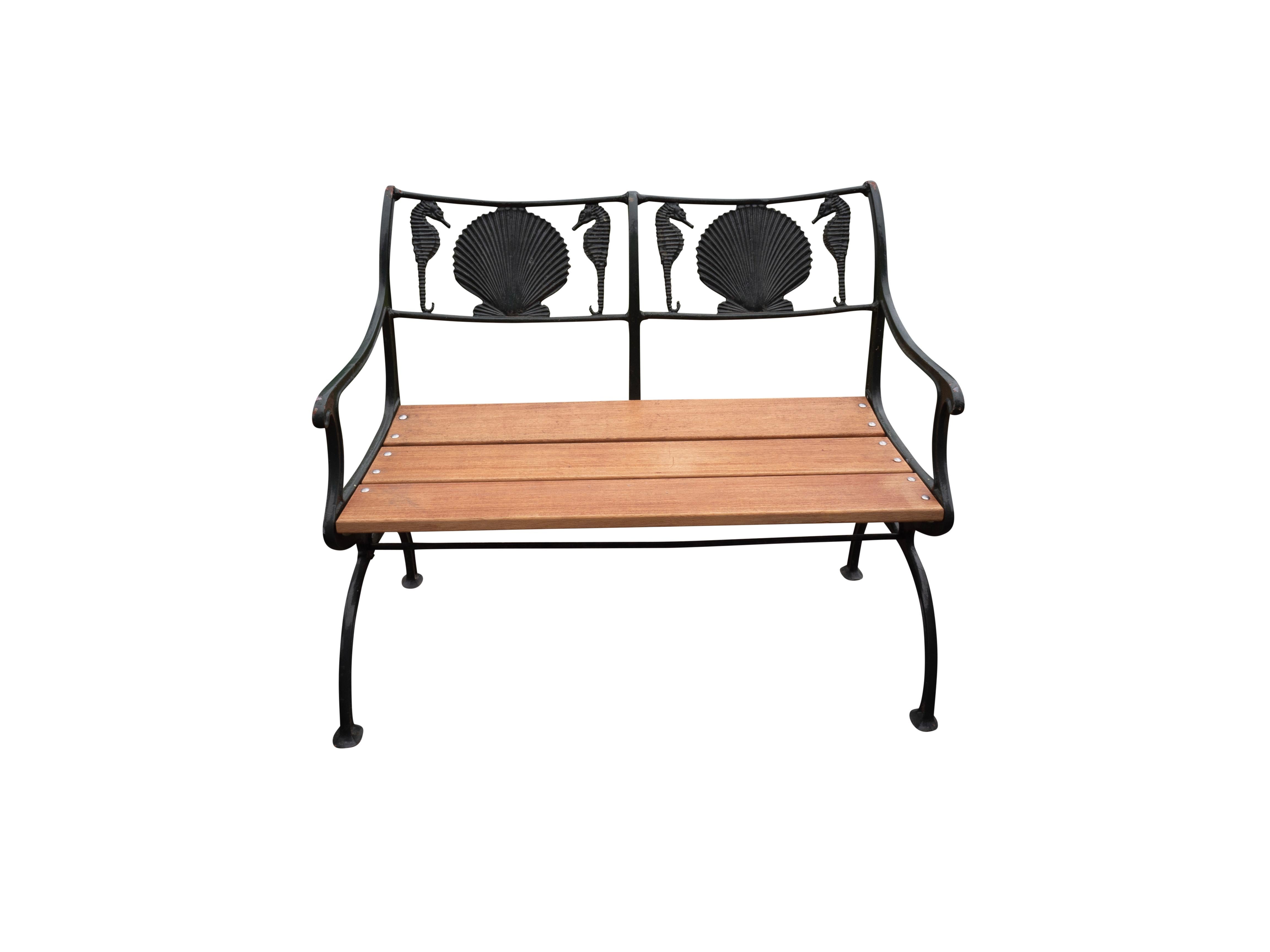 Set Of Cast Iron And Aluminum Shell And Seahorse Garden Furniture 1
