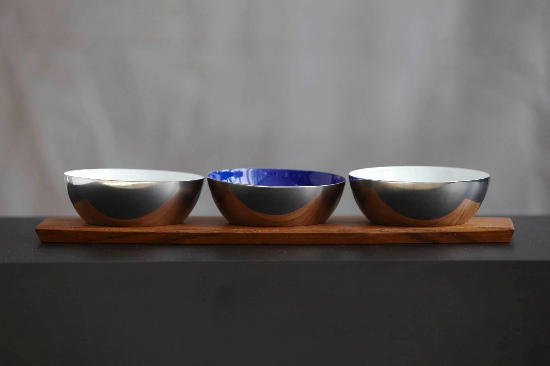 Mid-Century Modern Set of Cathrineholm Silver Buffed Stainless and Porcelain Enamel Bowls For Sale