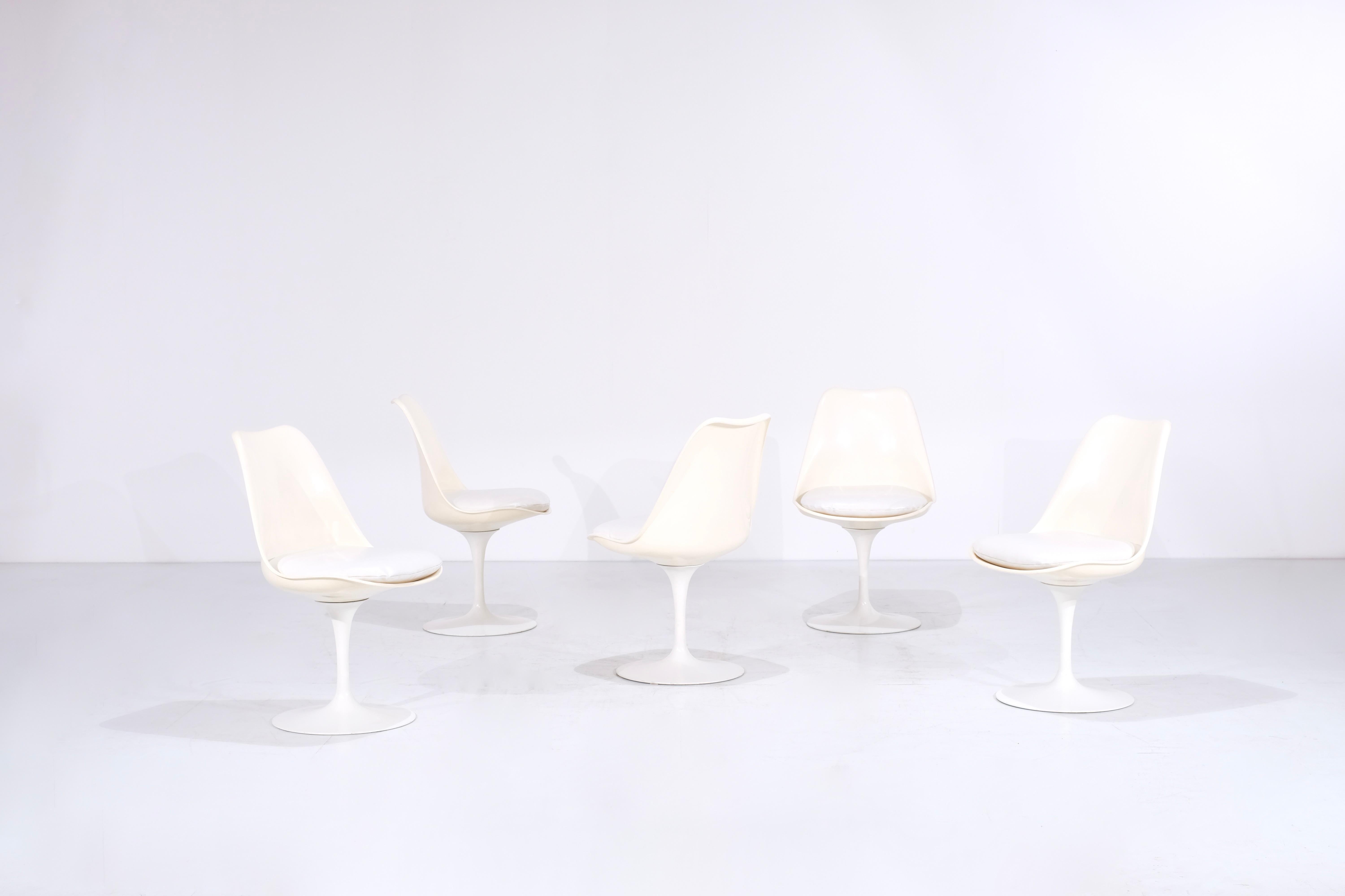 
Suite of 5 Chairs model 