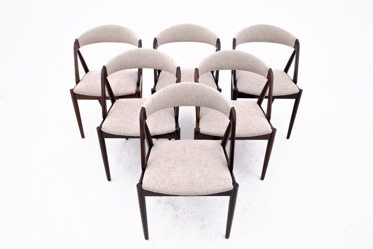 Ensemble de chaises conçues par Kai Kristiansen dans les années 60, Danemark, modèle 31.

Très bon état, après rénovation professionnelle et remplacement de la sellerie.

dimensions

hauteur 74 cm hauteur du siège 45 cm largeur 50 cm profondeur 50 cm
