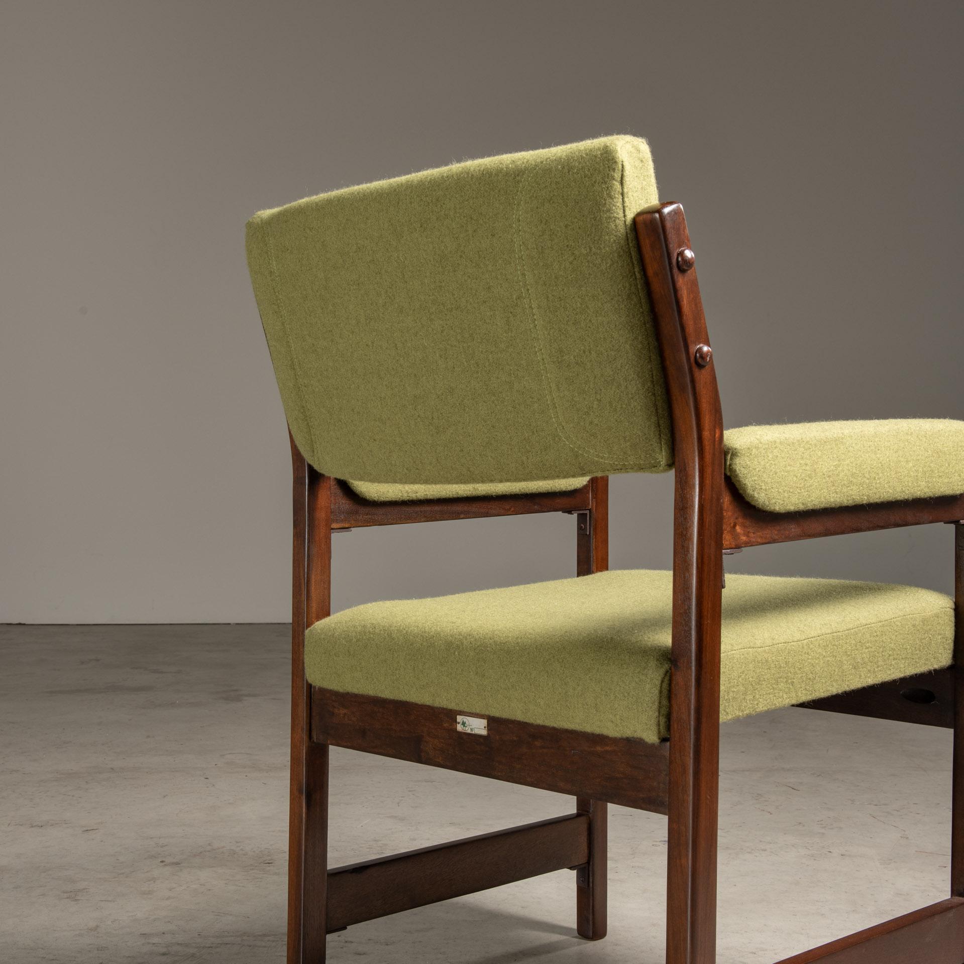 Set of Chairs in Solid Hardwood and Green Fabric, Brazilian Mid-Century Modern For Sale 3