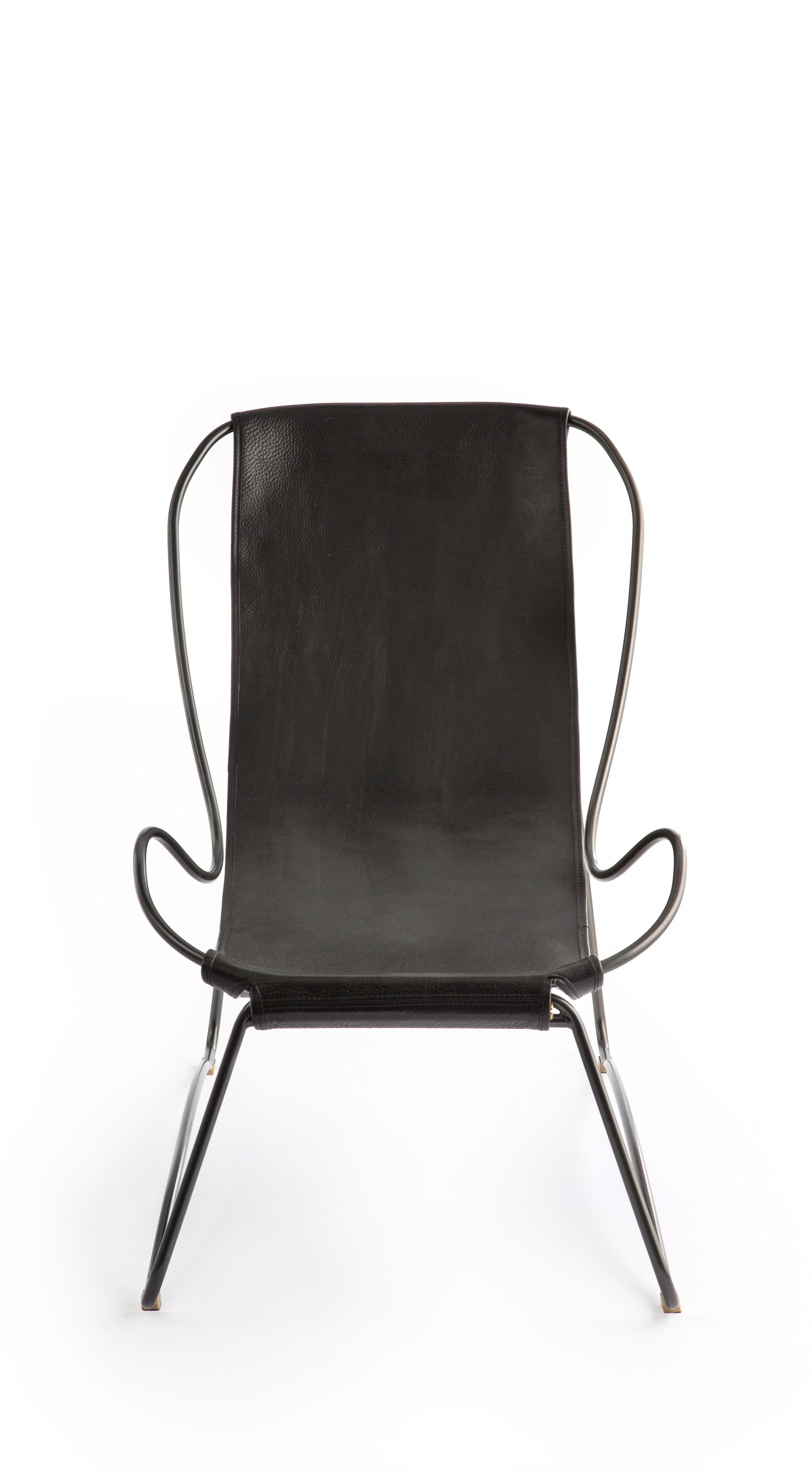 Conjunto de chaise longue y puf orgánicos escultóricos , metal negro y cuero negro Moderno en venta