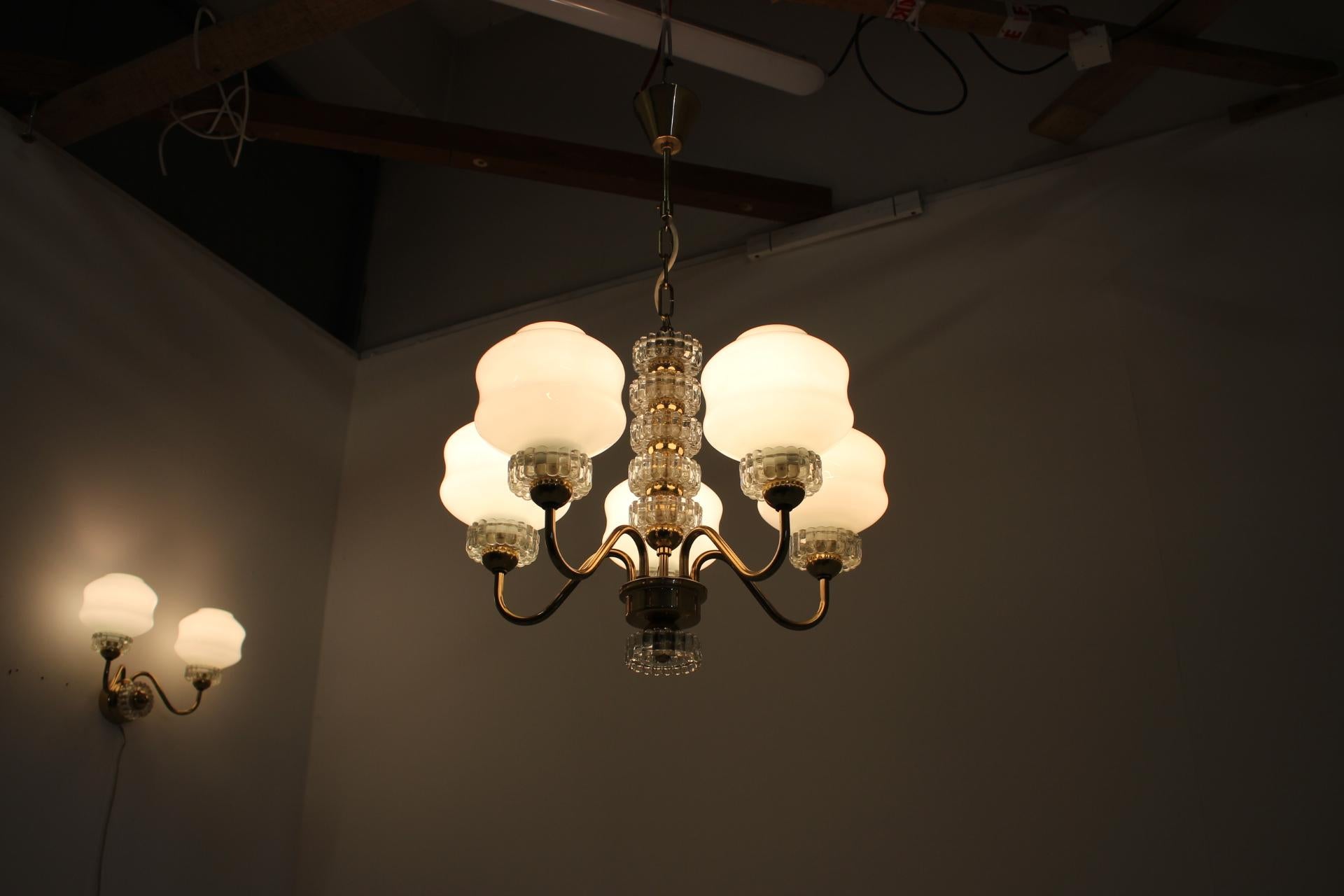 Set of Chandelier and Wall Lamp, 1970s For Sale 2