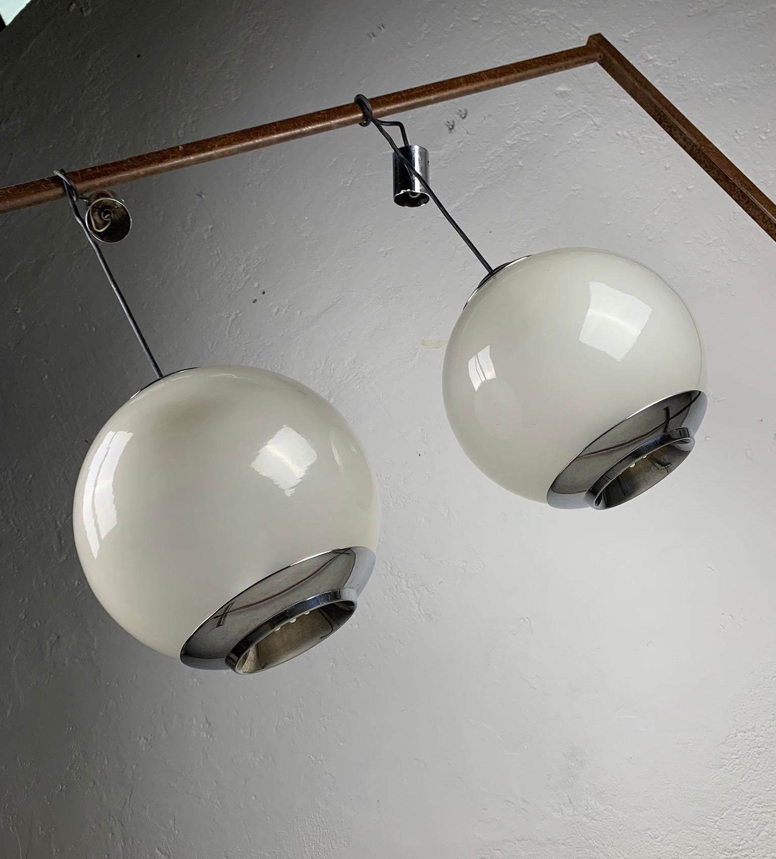 Set of chandeliers LS2 by Luigi Caccia Dominioni manufactured by Azucena, 1960s in vendita 9