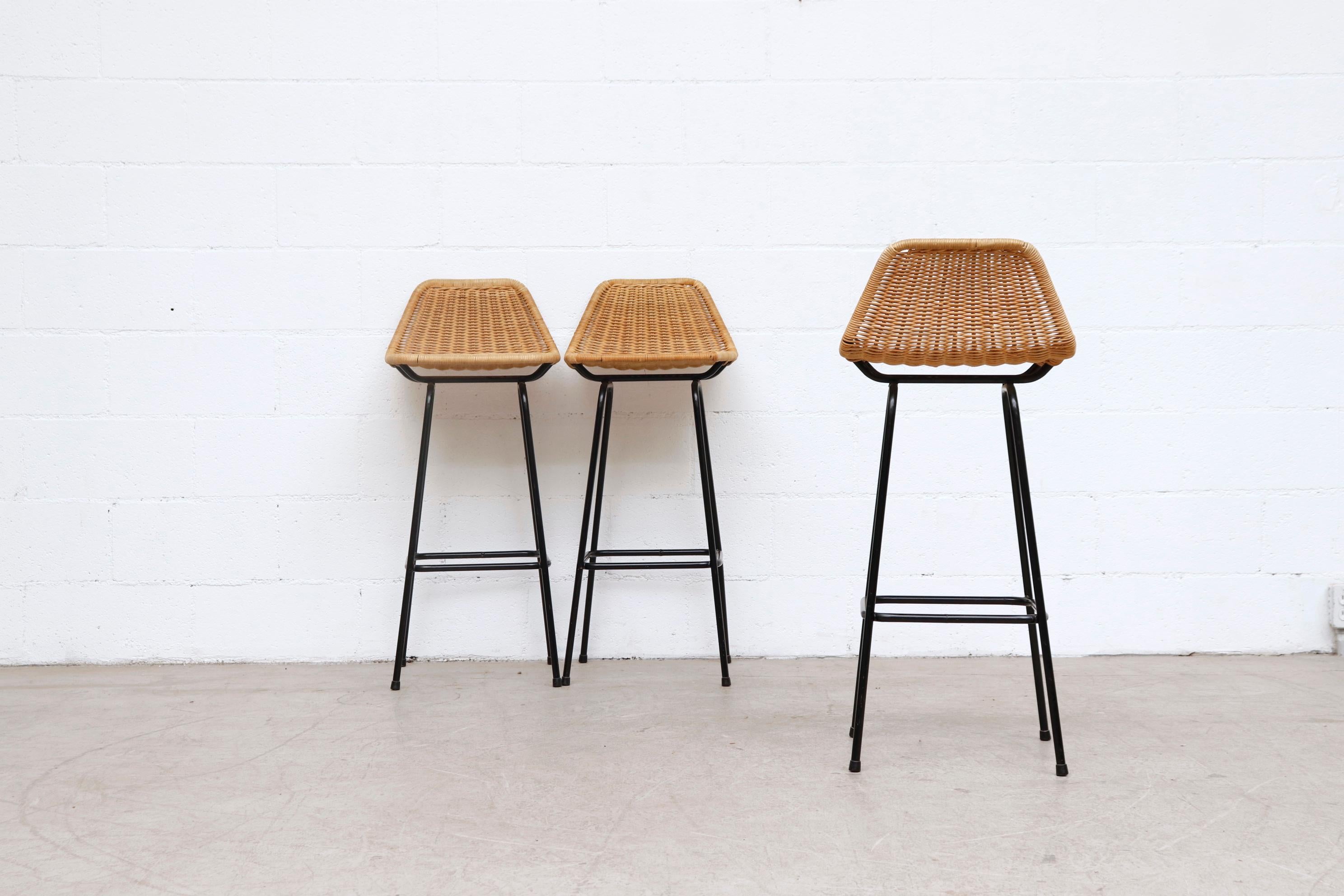 Set of Charlotte Perriand Style Wicker Bar Stools In Good Condition In Los Angeles, CA