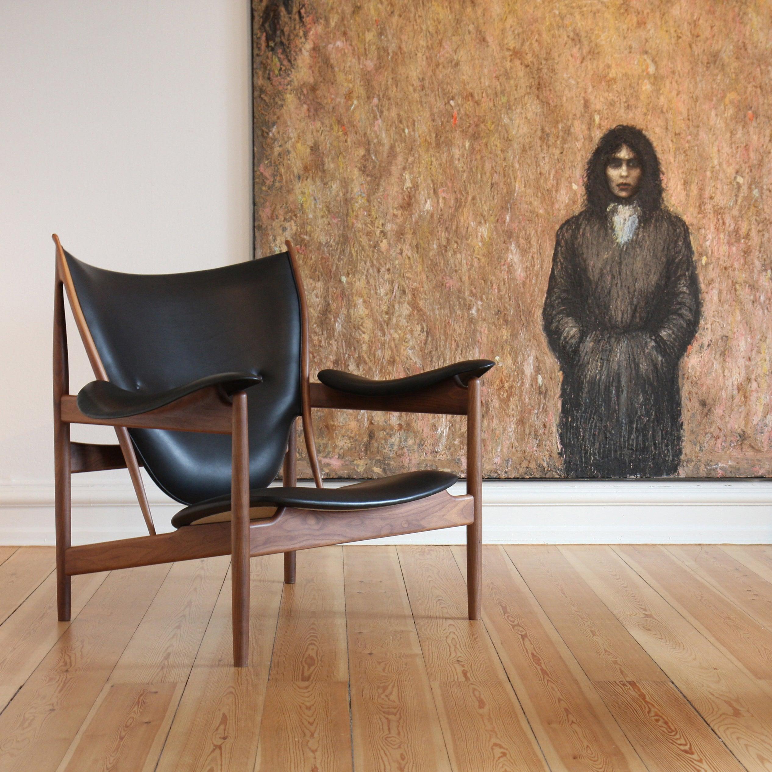 Set of Chieftain Armchair and Chieftain Stool in Wood and Leather by Finn Juhl 2