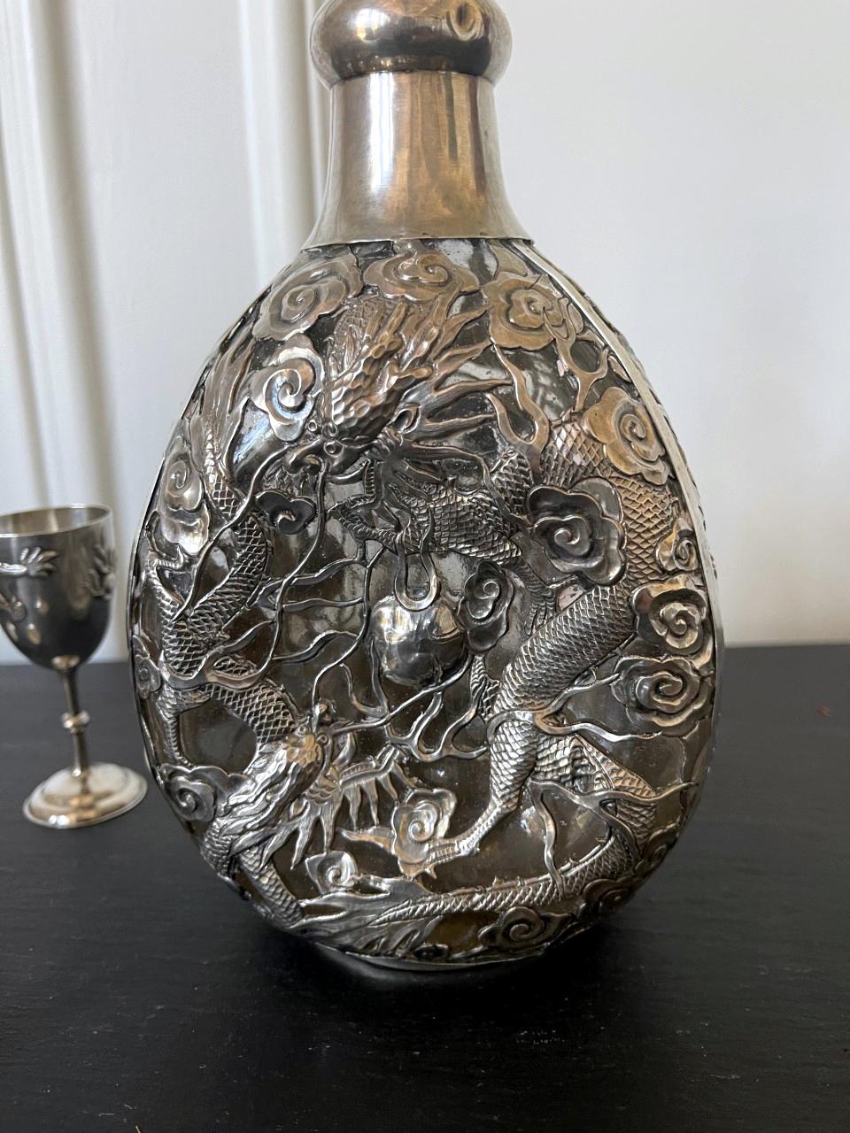 XX secolo Set di bottiglie d'argento d'esportazione cinese con cinque cordiali Tianjin Wuhua in vendita