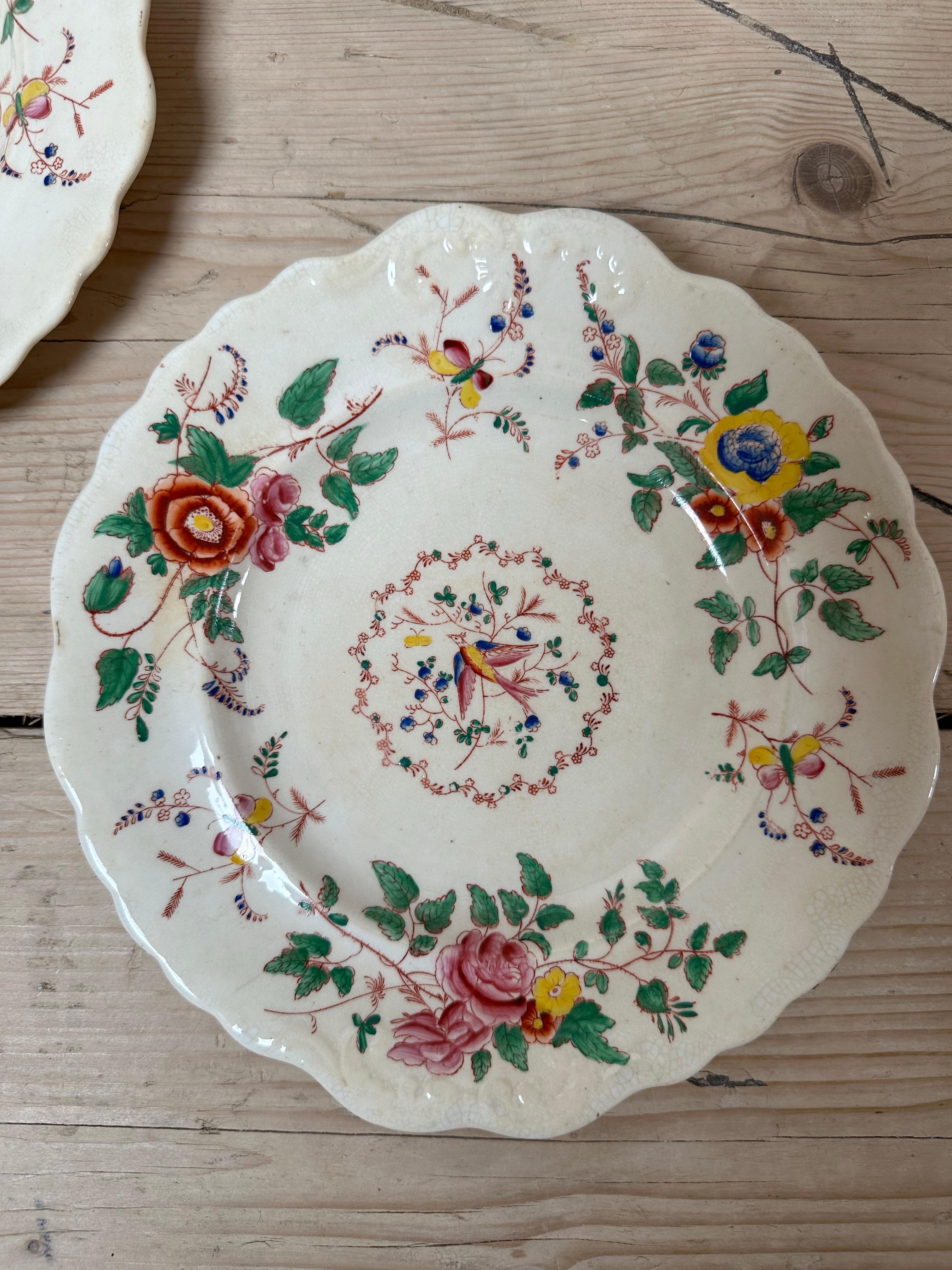 English Set of Chinese Famille Rose Pattern Side Plates, Late 19th Century For Sale