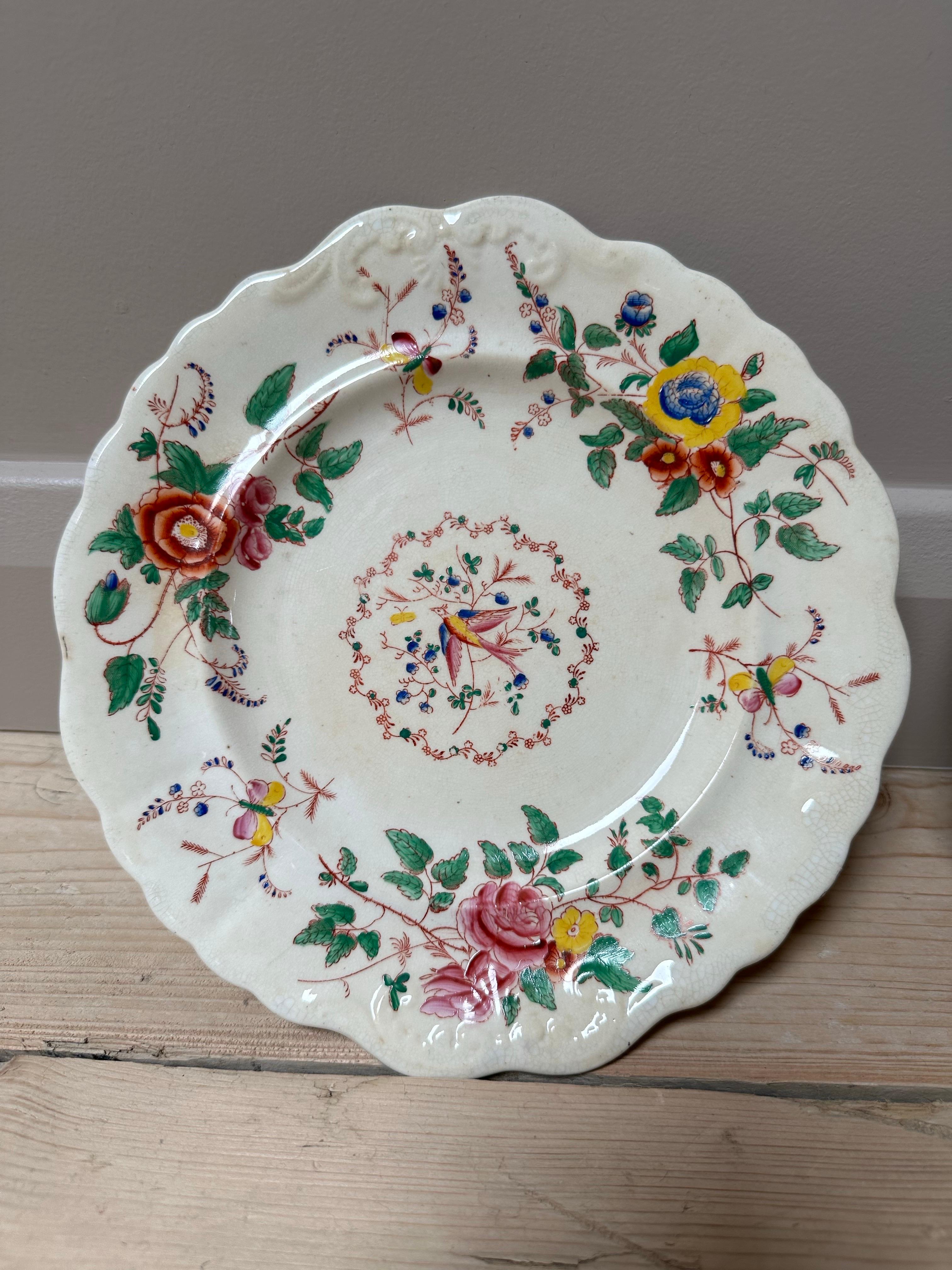 Ceramic Set of Chinese Famille Rose Pattern Side Plates, Late 19th Century For Sale